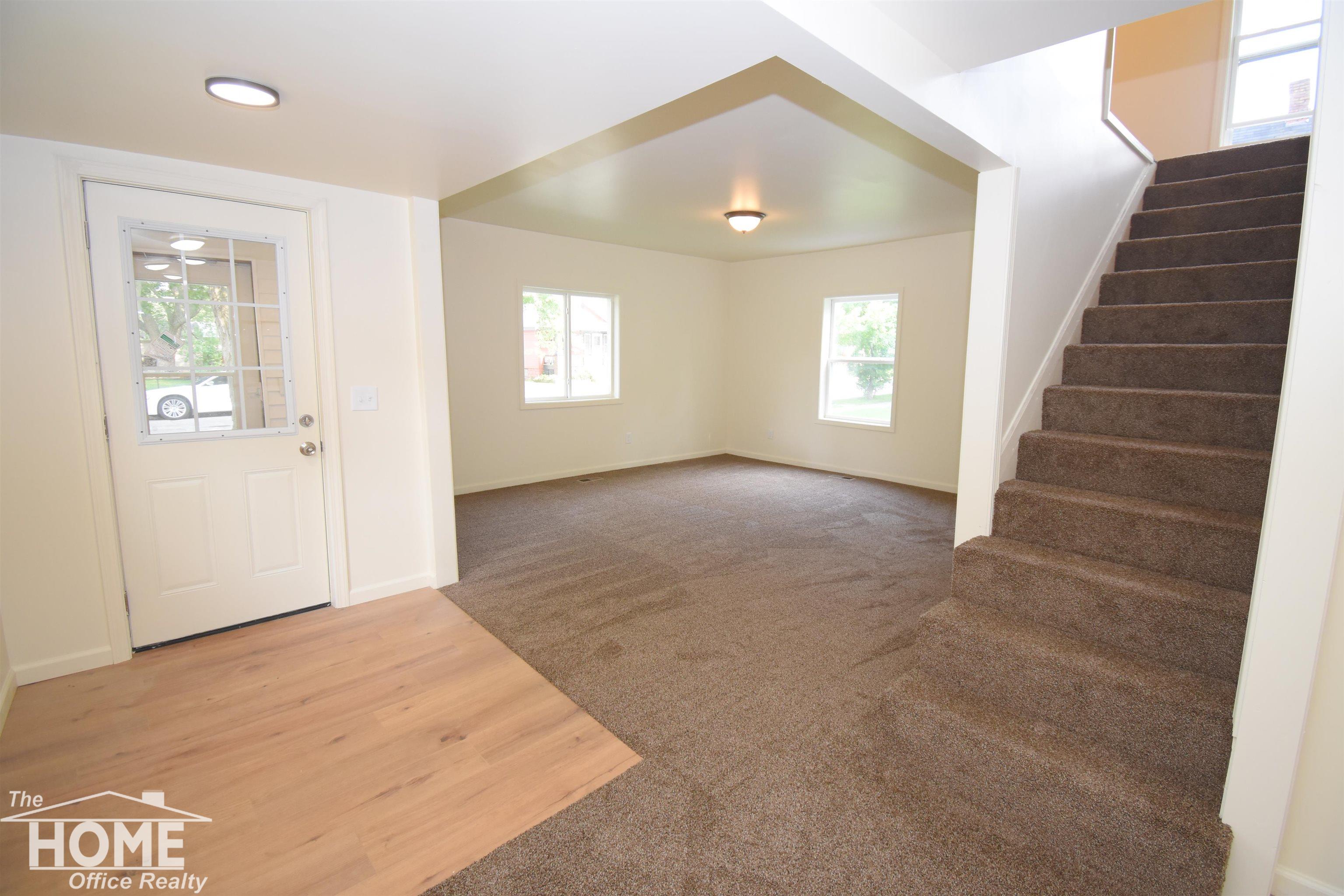 5th image of 614 Alger Ave, Owosso, MI 48867 | MLS# 50218169