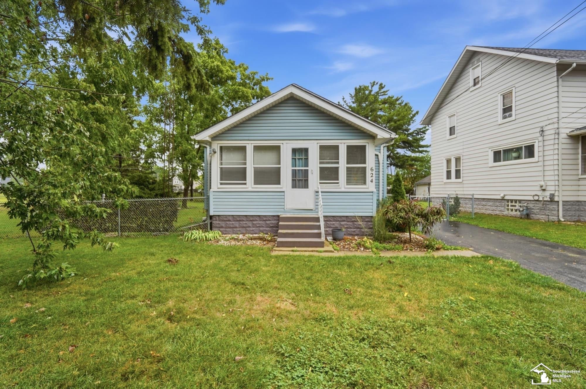 1st image of 624 Palmwood Ave, Monroe, MI 48161 | MLS# 57050218177