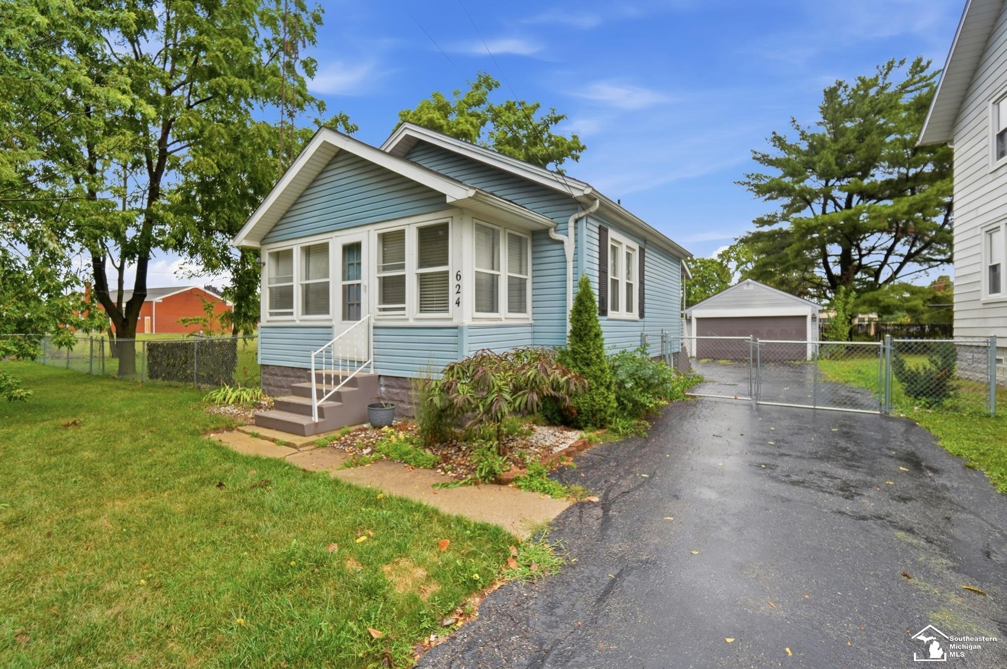 2nd image of 624 Palmwood Ave, Monroe, MI 48161 | MLS# 57050218177