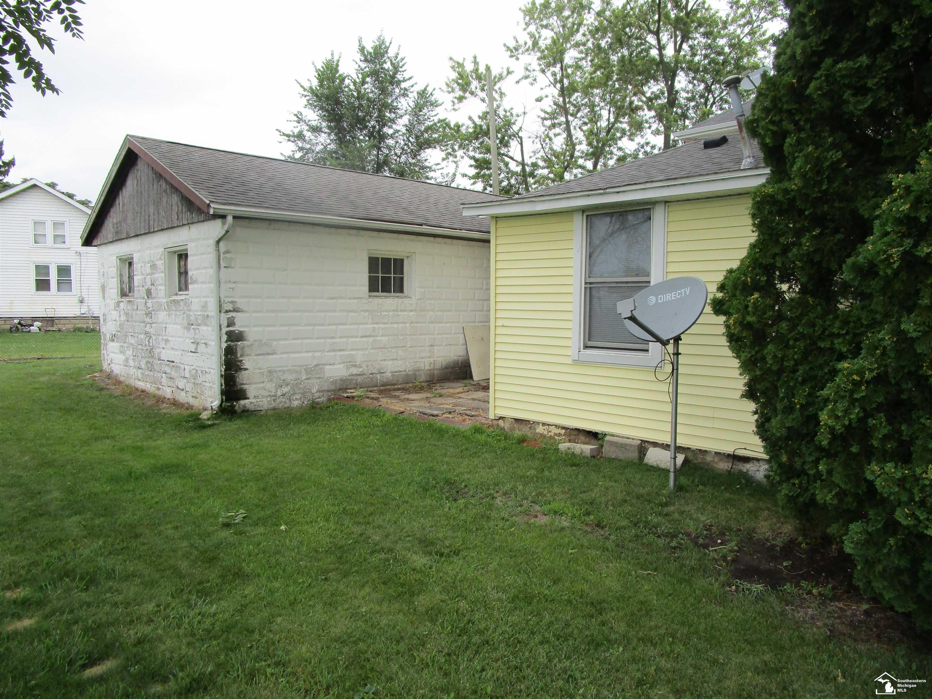 11th image of 724 Laplaisance Rd, Monroe, MI 48161 | MLS# 57050218201