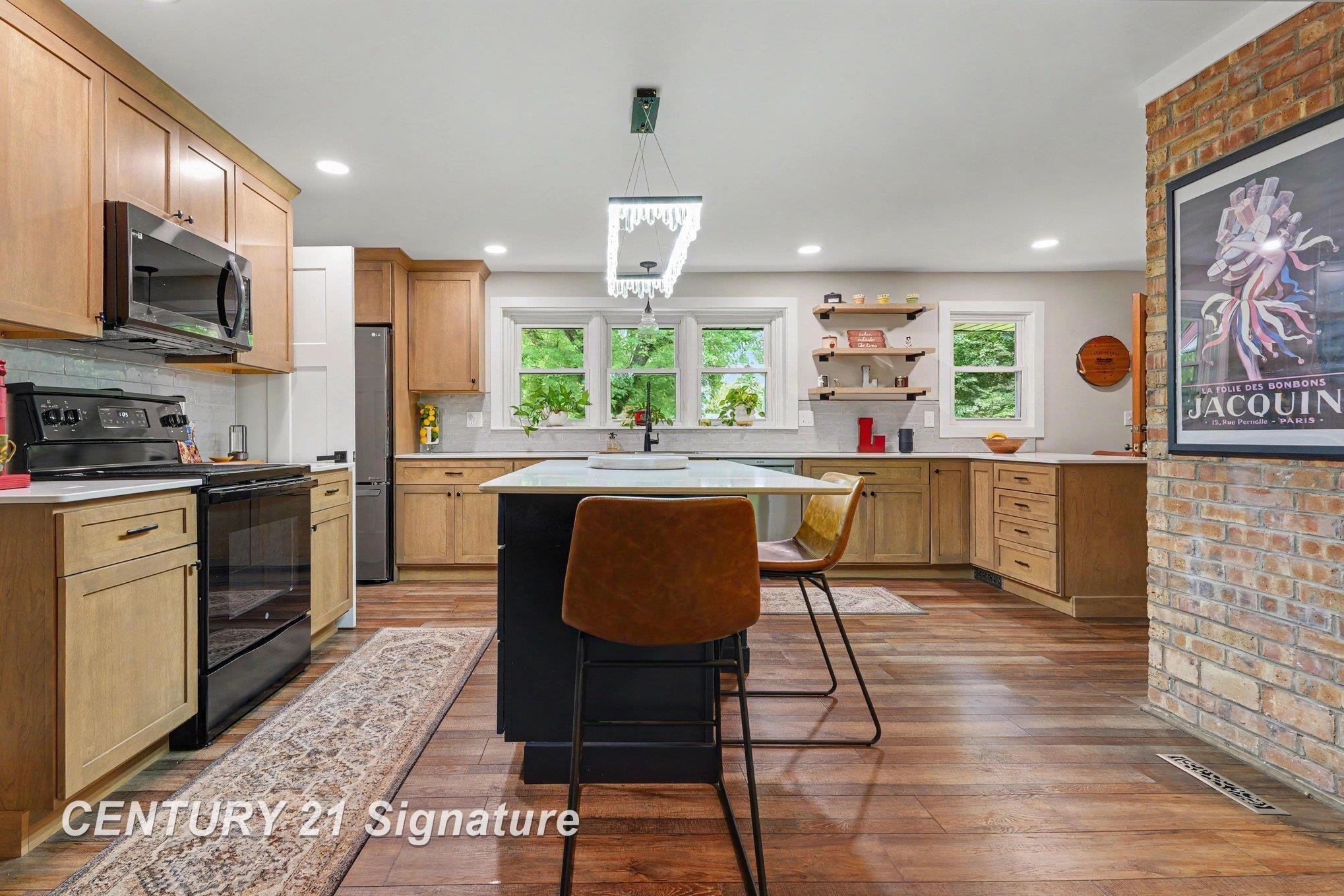 4th image of 608 Hillcrest Rd, Midland, MI 48640 | MLS# 50218222