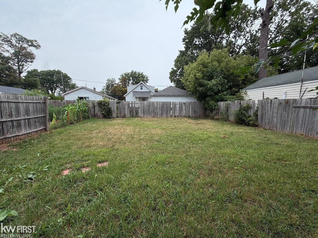 13th image of 1329 E Decamp St, Burton, MI 48529 | MLS# 50218225