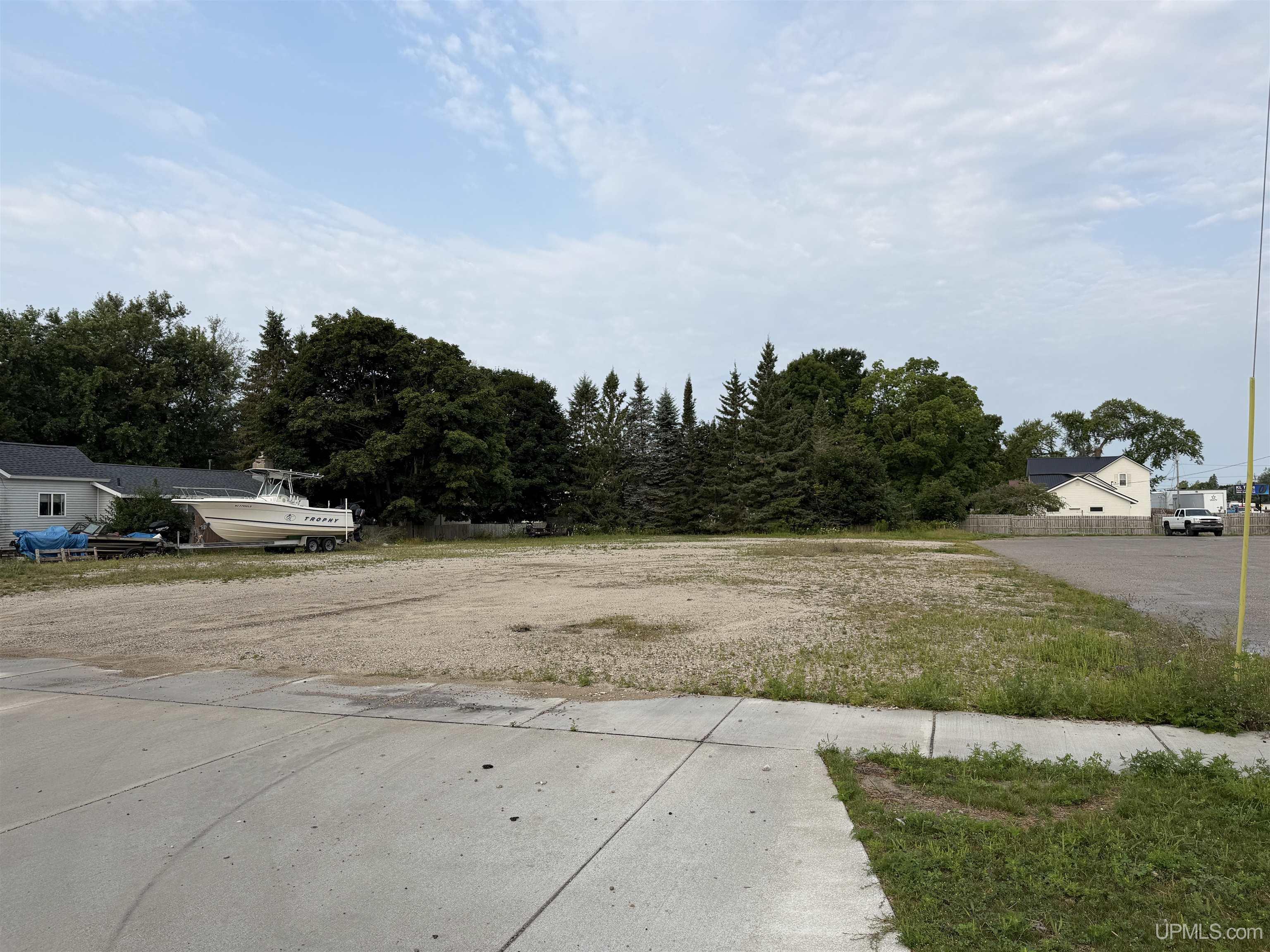 2nd image of 131 S Houghton Ave, Manistique, MI 49854 | MLS# 50218235
