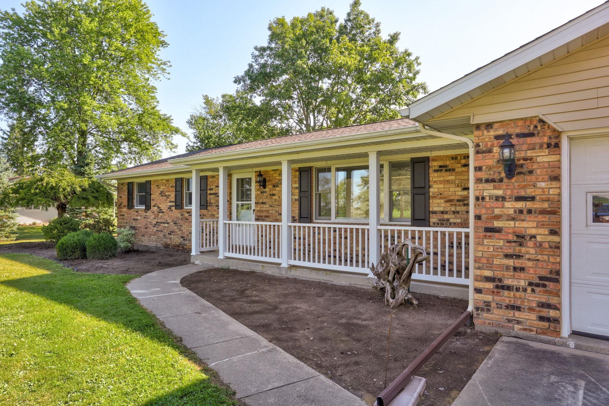 image of 2141 Maple Rd, Saginaw, MI 48601 | MLS# 61050218271