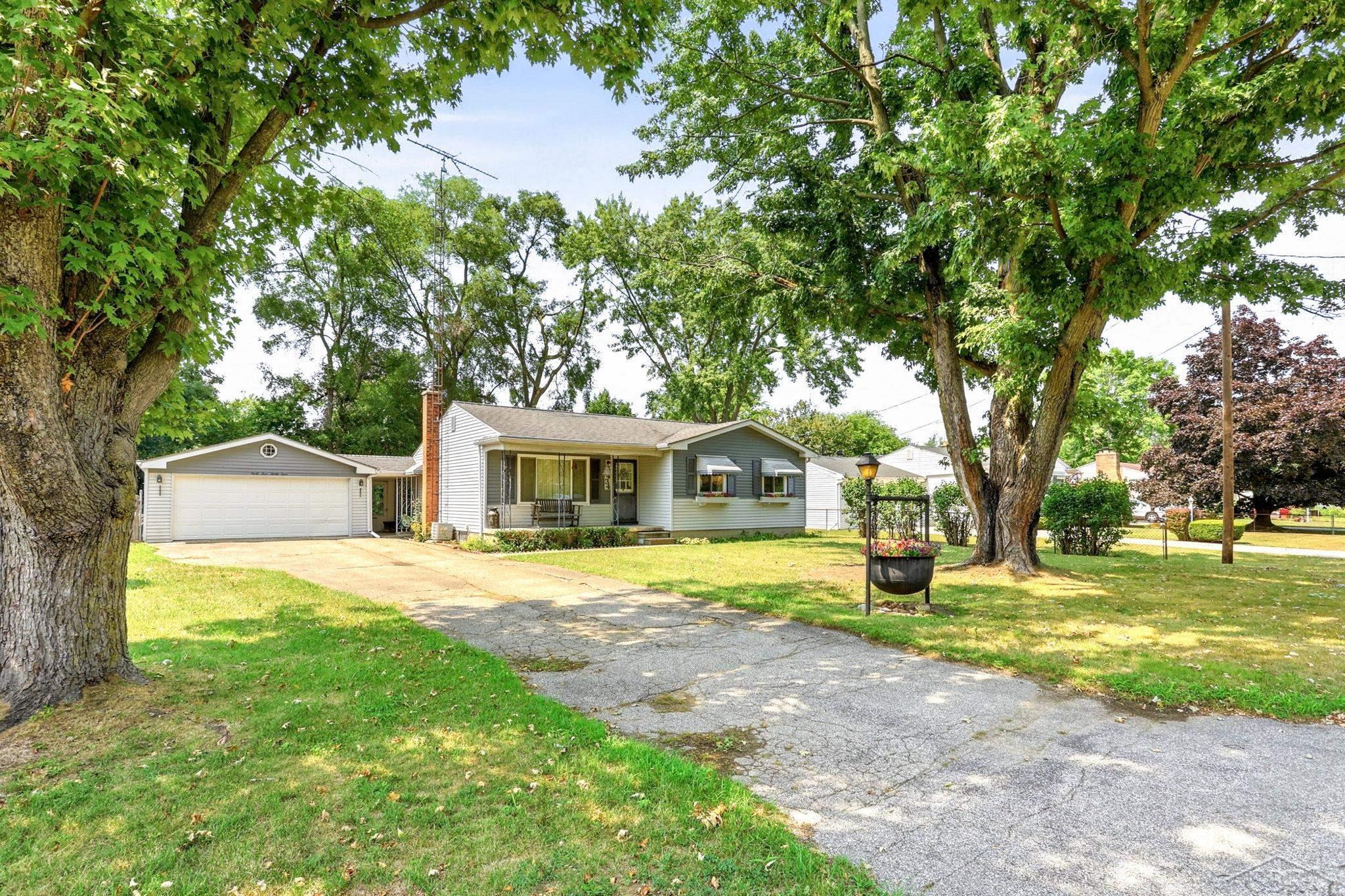 Photo 1 of Sale Pending at 4434 Ashlawn Dr, Flint, MI 48507 | MLS# 61050218274 | Listing updated on 2026-09-20