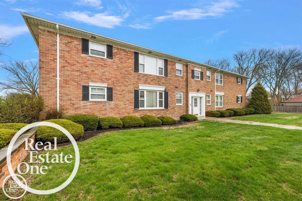 2nd image of 17560 Mack Ave #10, Grosse Pointe, MI 48230 | MLS# 50218283
