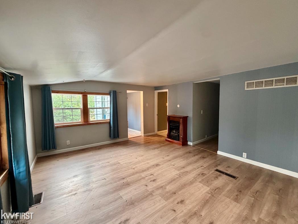 2nd image of 3049 Egleston Ave, Flint, MI 48506 | MLS# 50218290