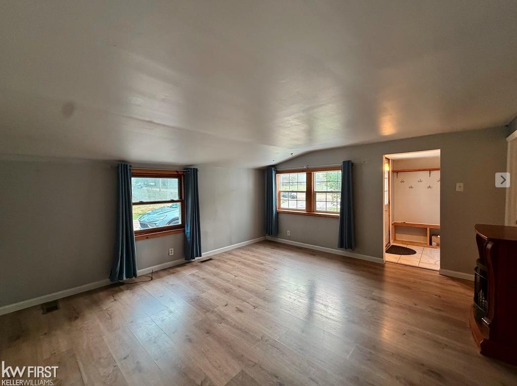 3rd image of 3049 Egleston Ave, Flint, MI 48506 | MLS# 50218290