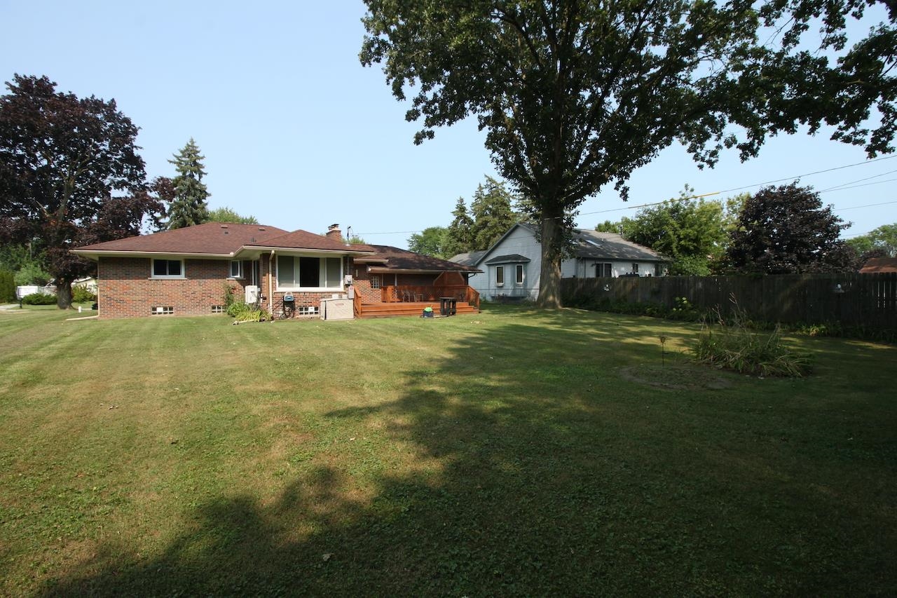 Photo 3 of Single family home for sale at 23348 Harvard Shore Dr, Clinton Township, MI 48035 | MLS# 58050218346 | Listing updated on 2026-09-02