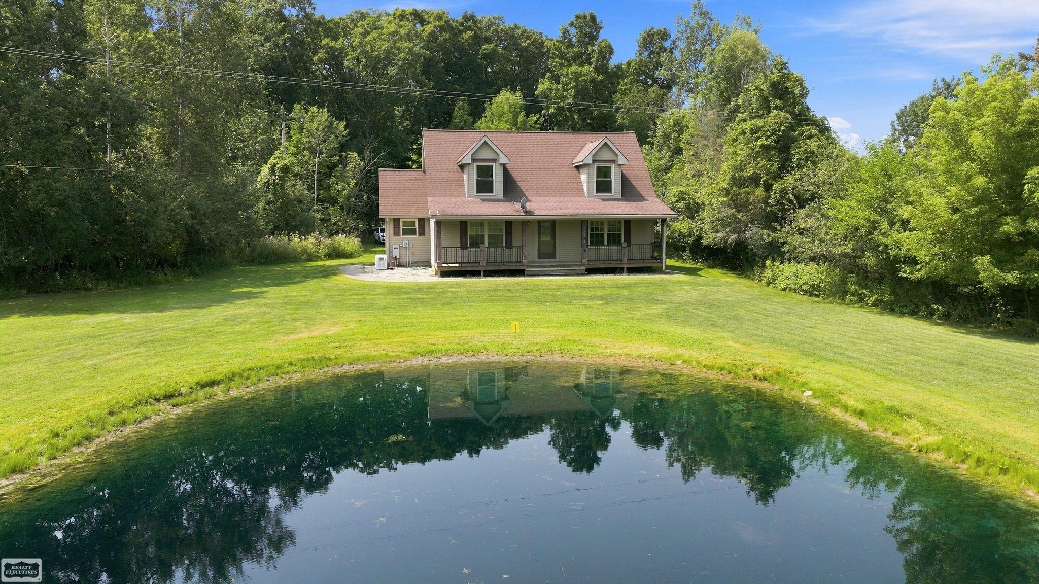 3rd image of 8840 Owens Rd, Brockway, MI 48097 | MLS# 58050218355