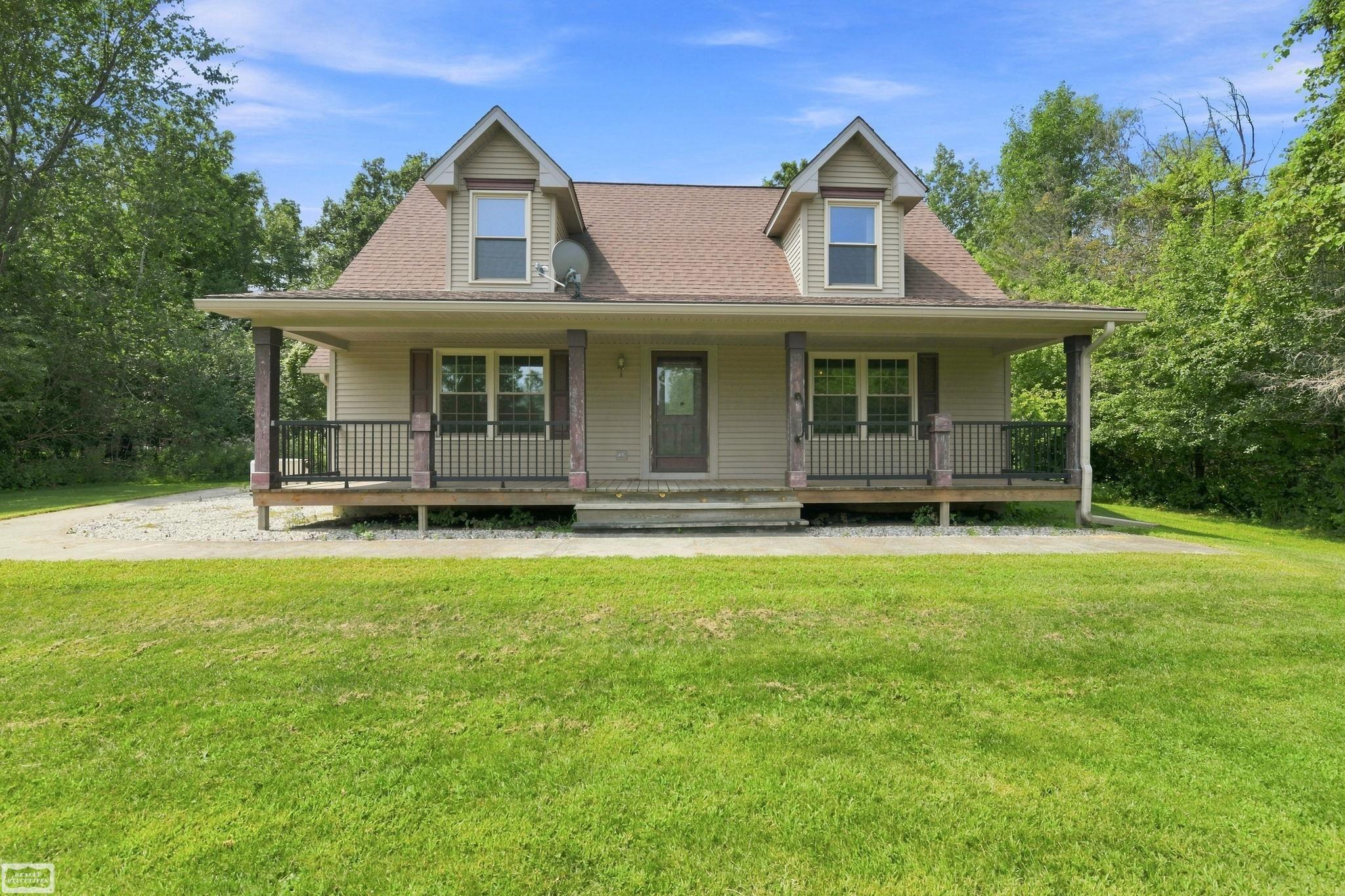 5th image of 8840 Owens Rd, Brockway, MI 48097 | MLS# 58050218355