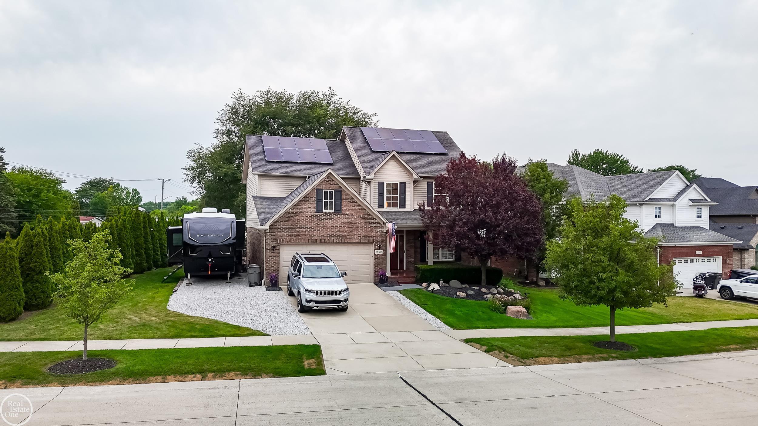 5th image of 38315 Maple Dr, Clinton Township, MI 48038 | MLS# 58050218359
