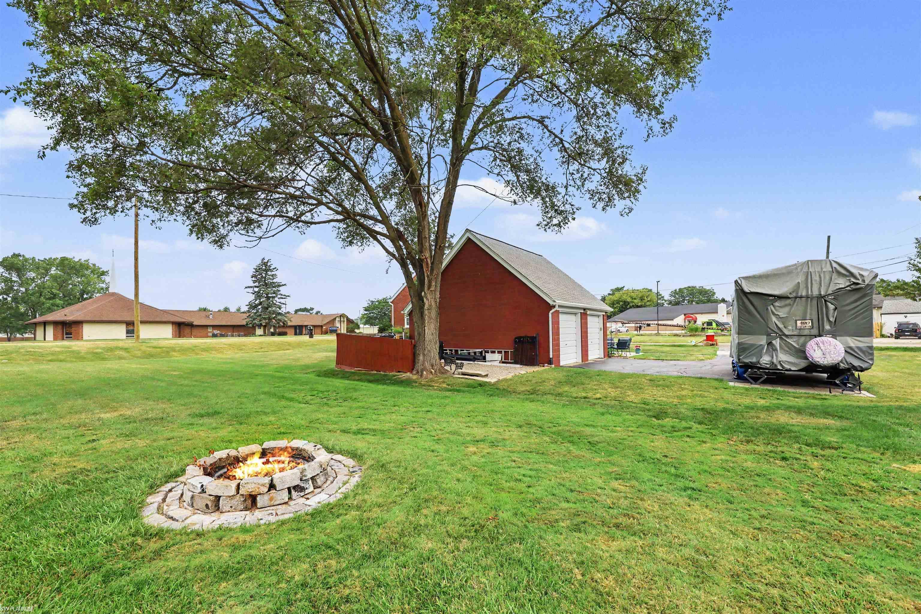 5th image of 35746 Utica Rd, Clinton Township, MI 48035 | MLS# 58050218372