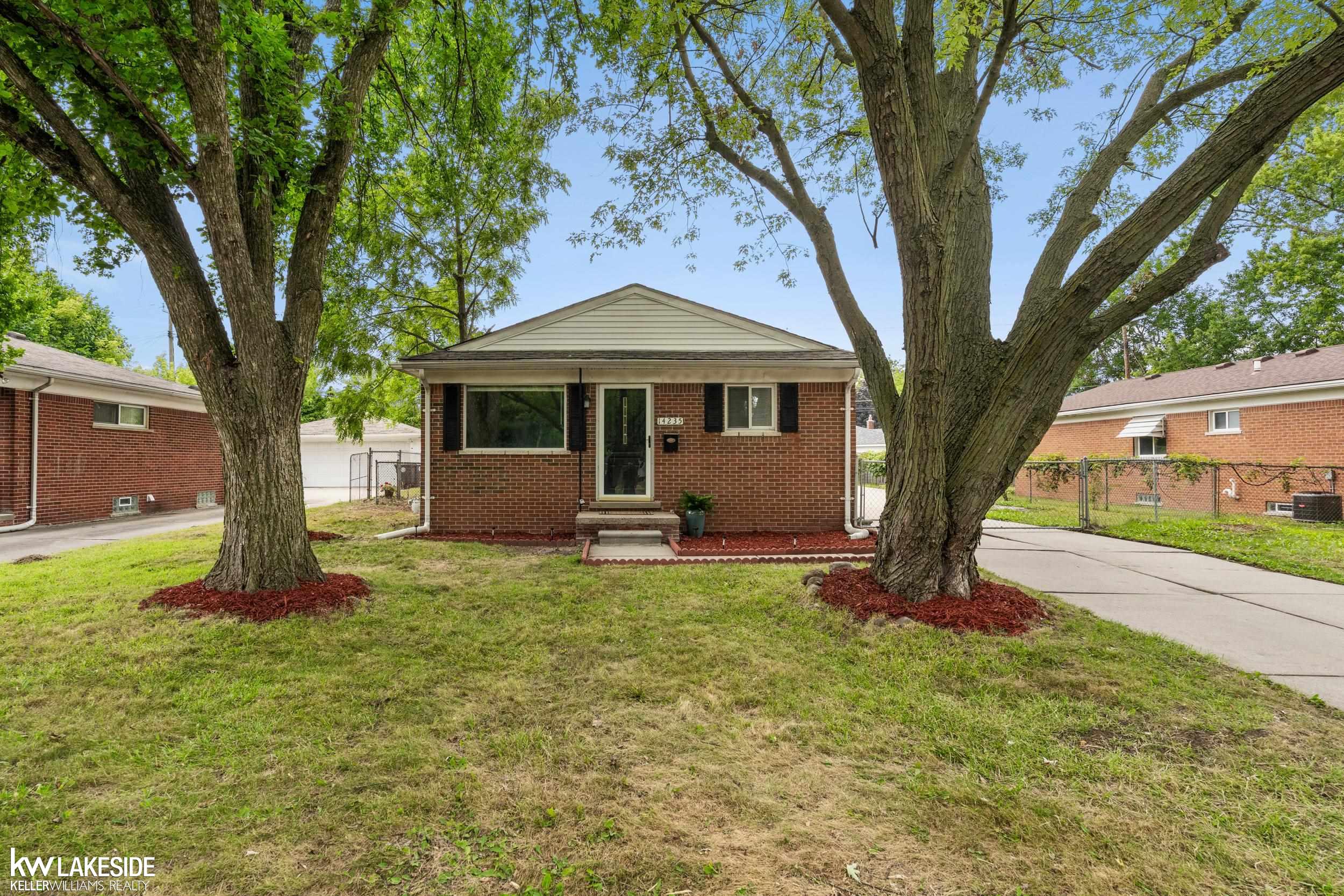 4th image of 14235 Inkster Rd, Livonia, MI 48154 | MLS# 58050218404