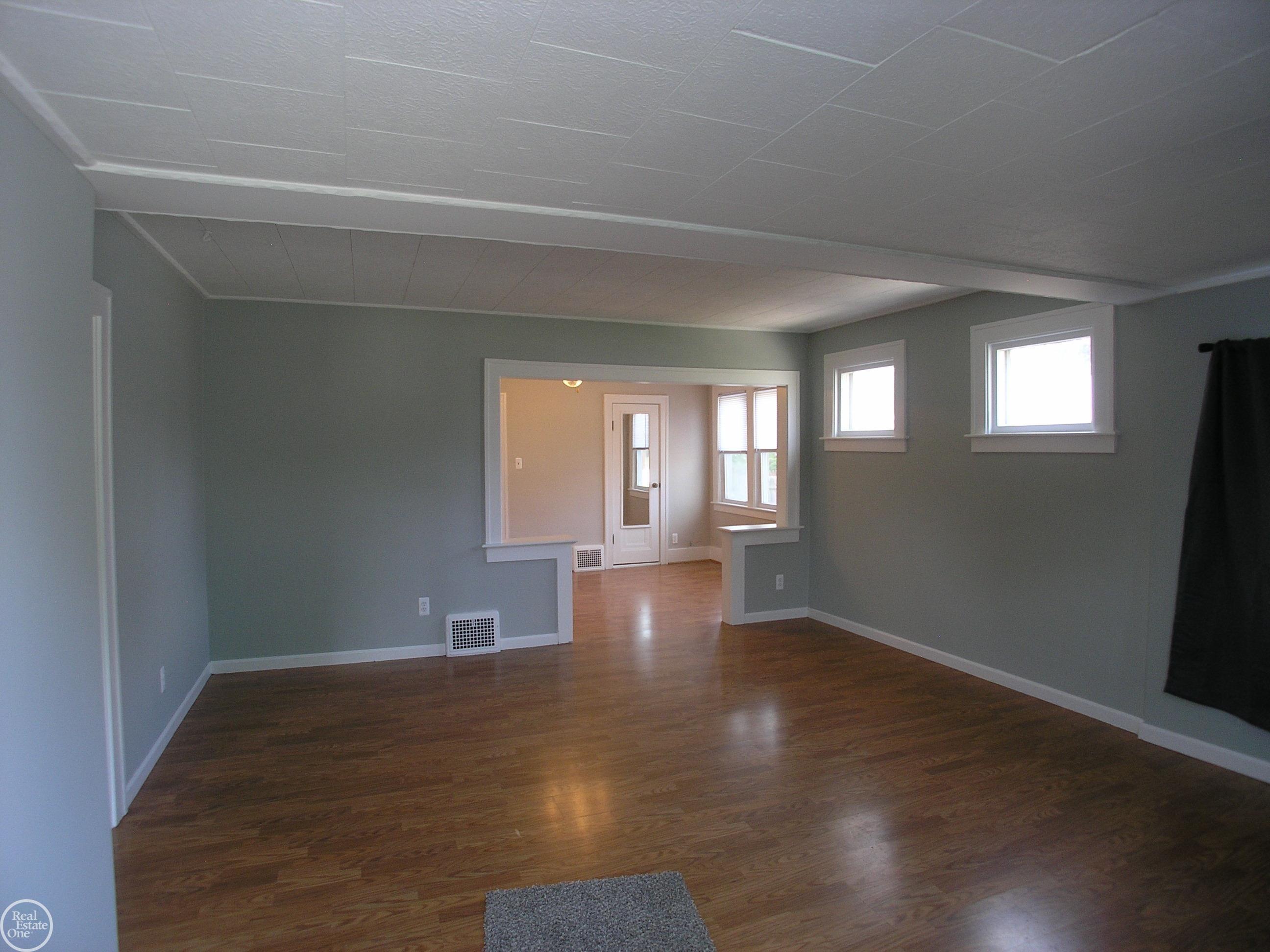 2nd image of 25151 Dodge St, Roseville, MI 48066 | MLS# 50218437