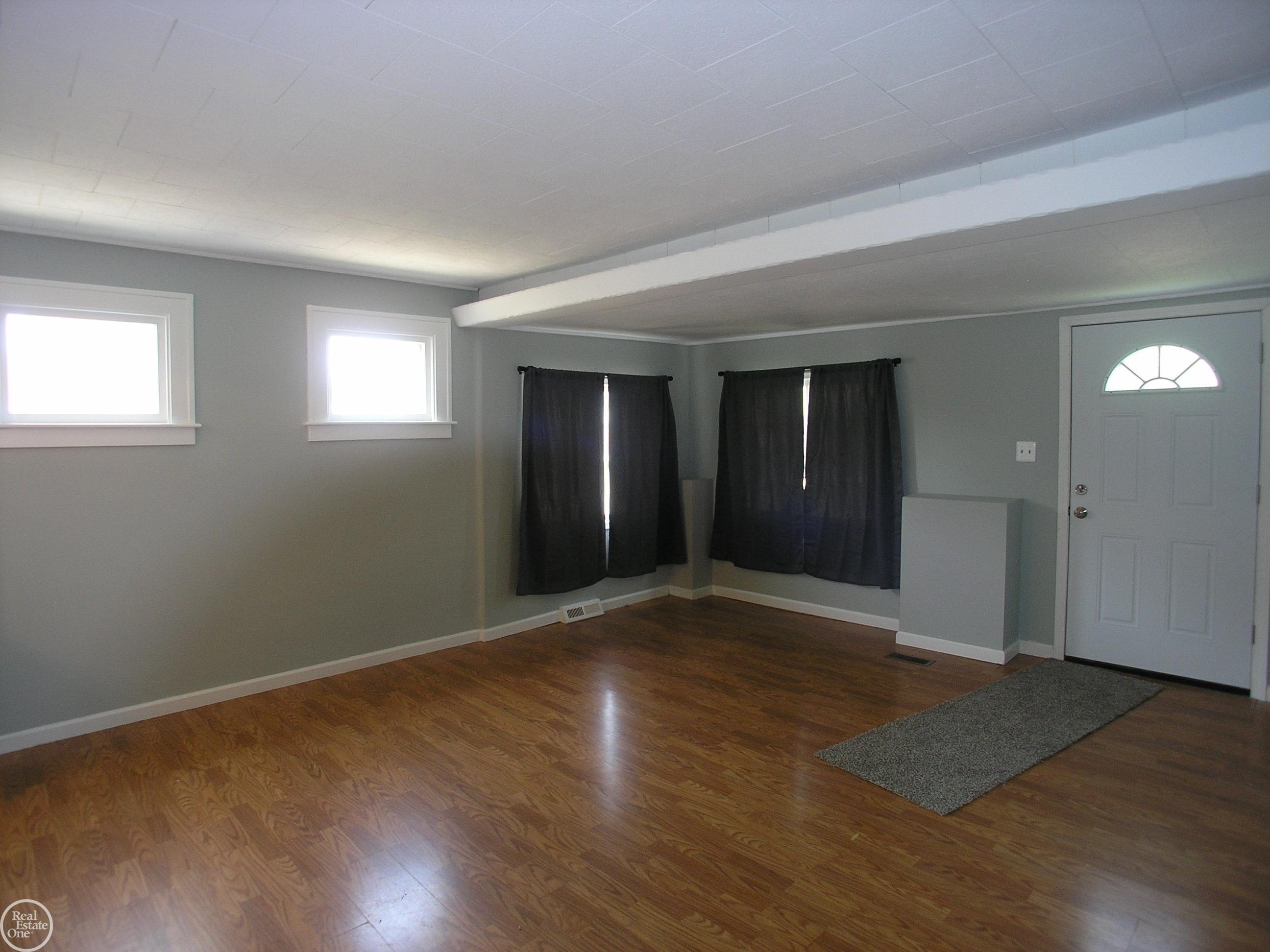4th image of 25151 Dodge St, Roseville, MI 48066 | MLS# 50218437