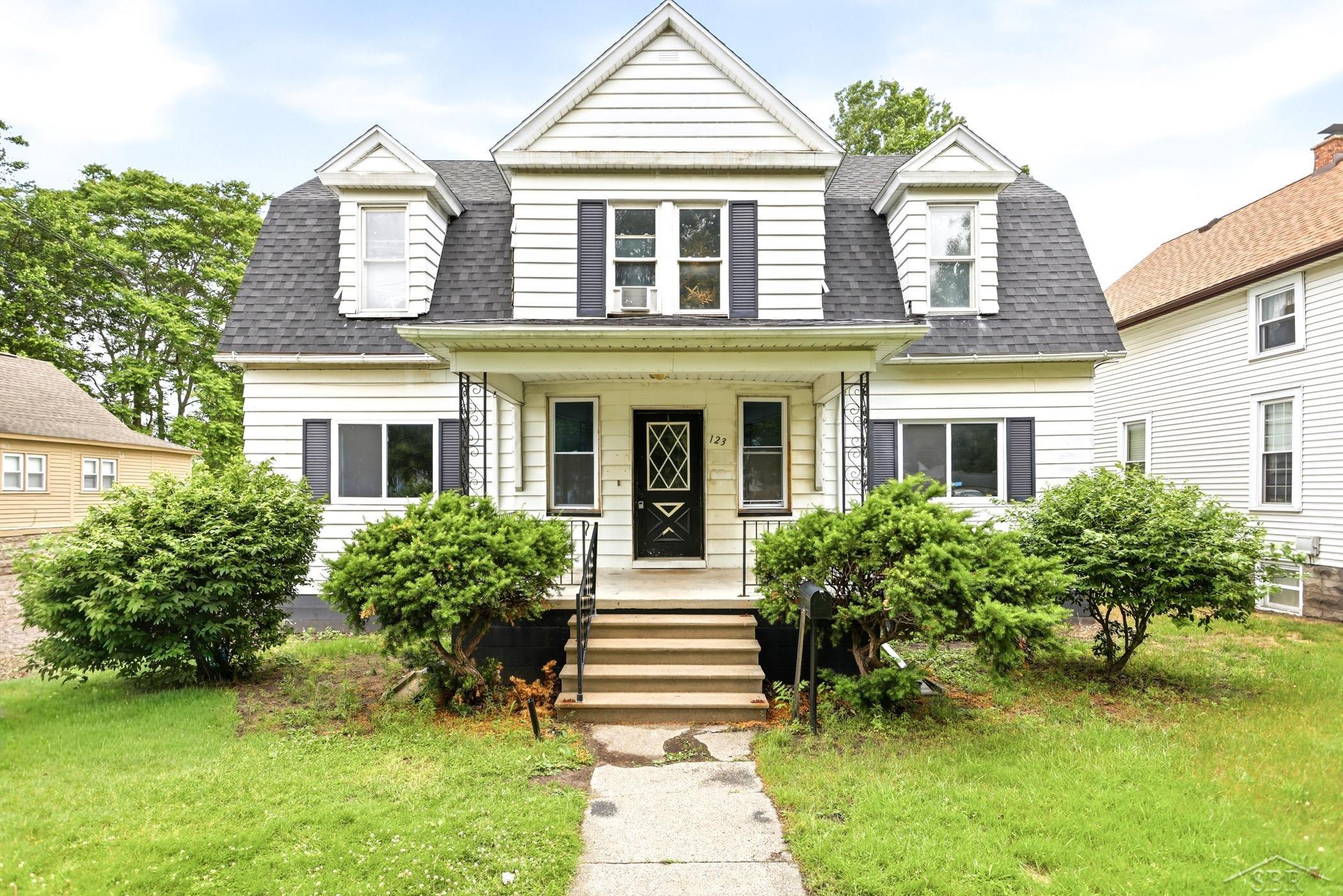 1st image of 123 Woodside Ln, Bay City, MI 48708 | MLS# 61050218453