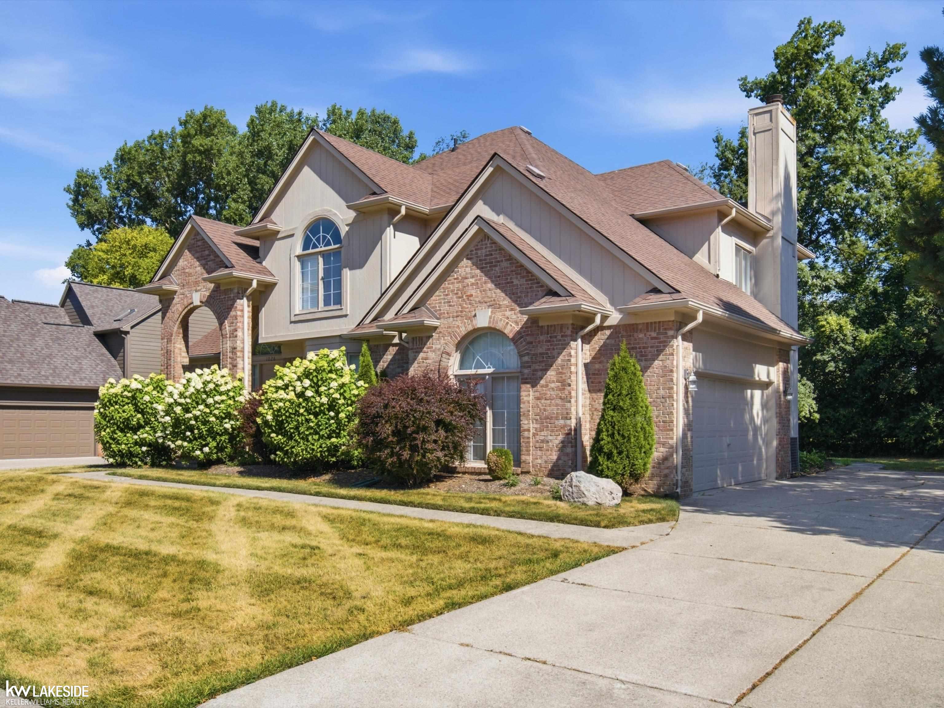 2nd image of 1026 Covington Pl Dr, Rochester Hills, MI 48309 | MLS# 50218466