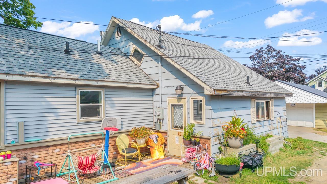 5th image of 321 S 13Th St, Escanaba, MI 49829 | MLS# 50218479