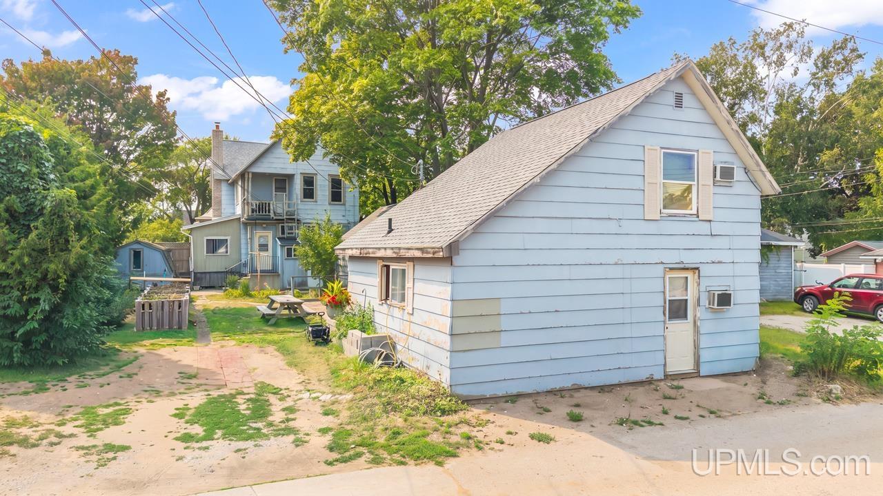 44th image of 321 S 13th St, Escanaba, MI 49829 | MLS# 50218479