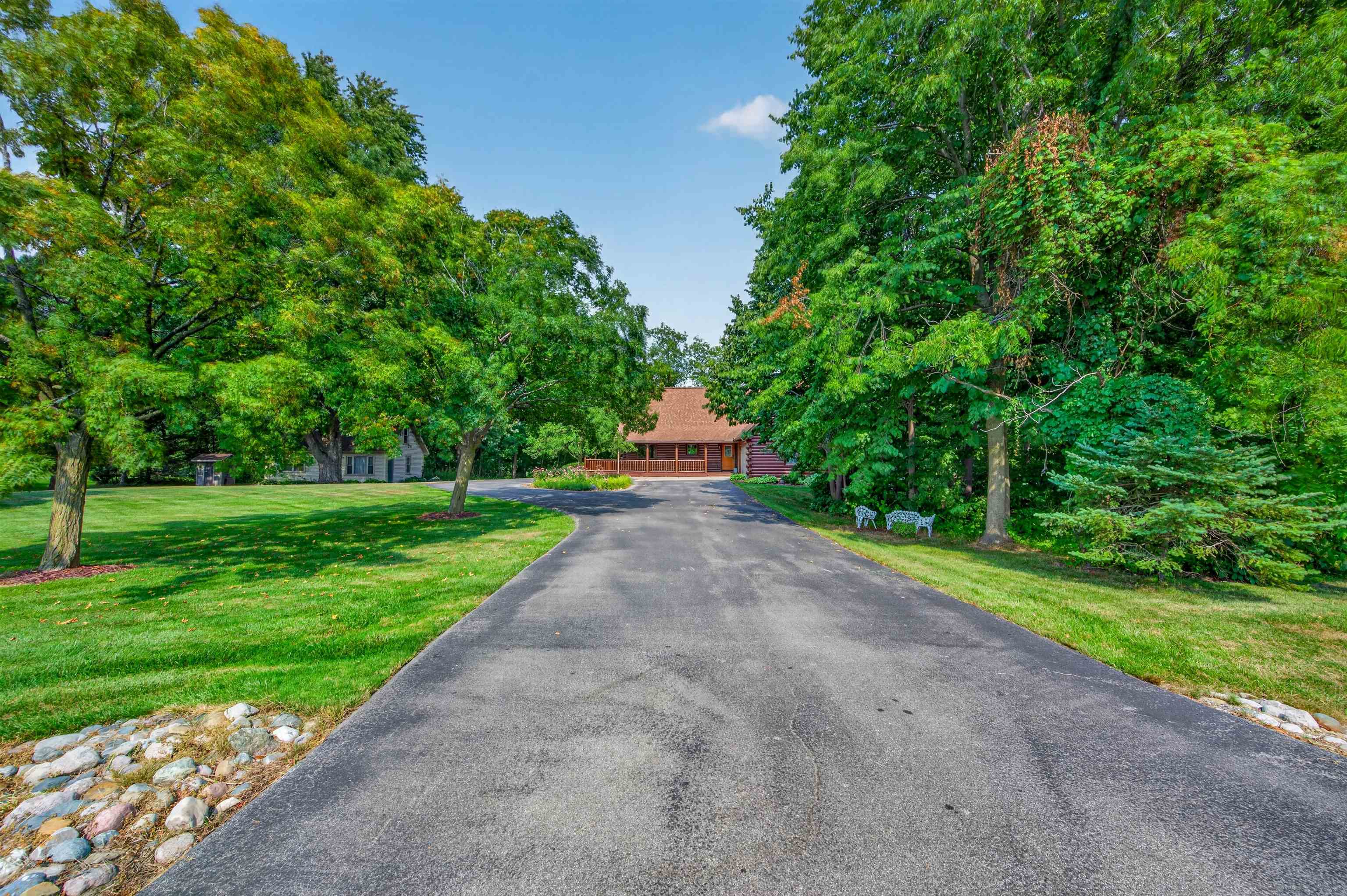 2nd image of 6500 N River Rd, Freeland, MI 48623 | MLS# 50218498