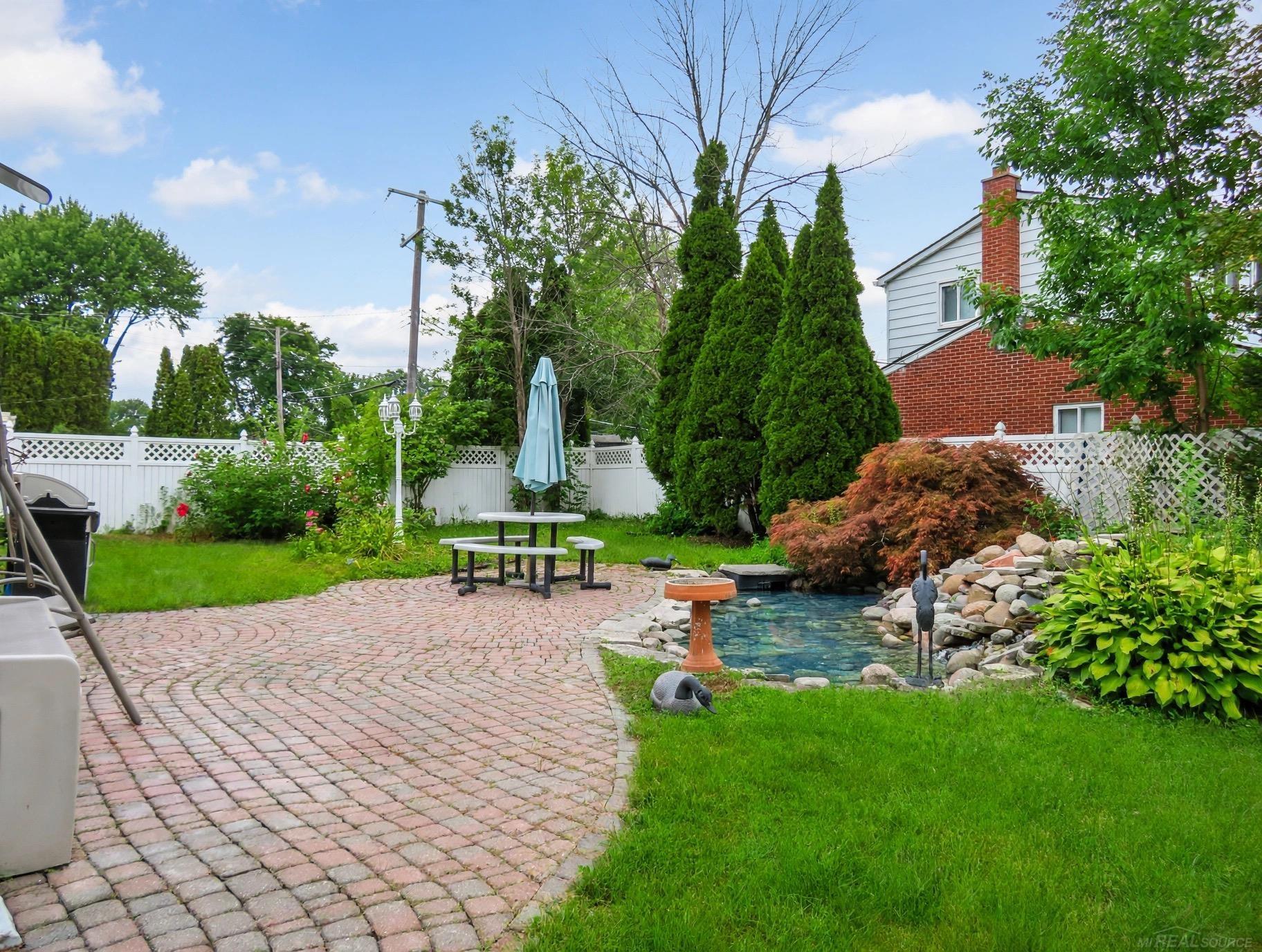 4th image of 36714 Kimberly St, Clinton Township, MI 48035 | MLS# 50218502