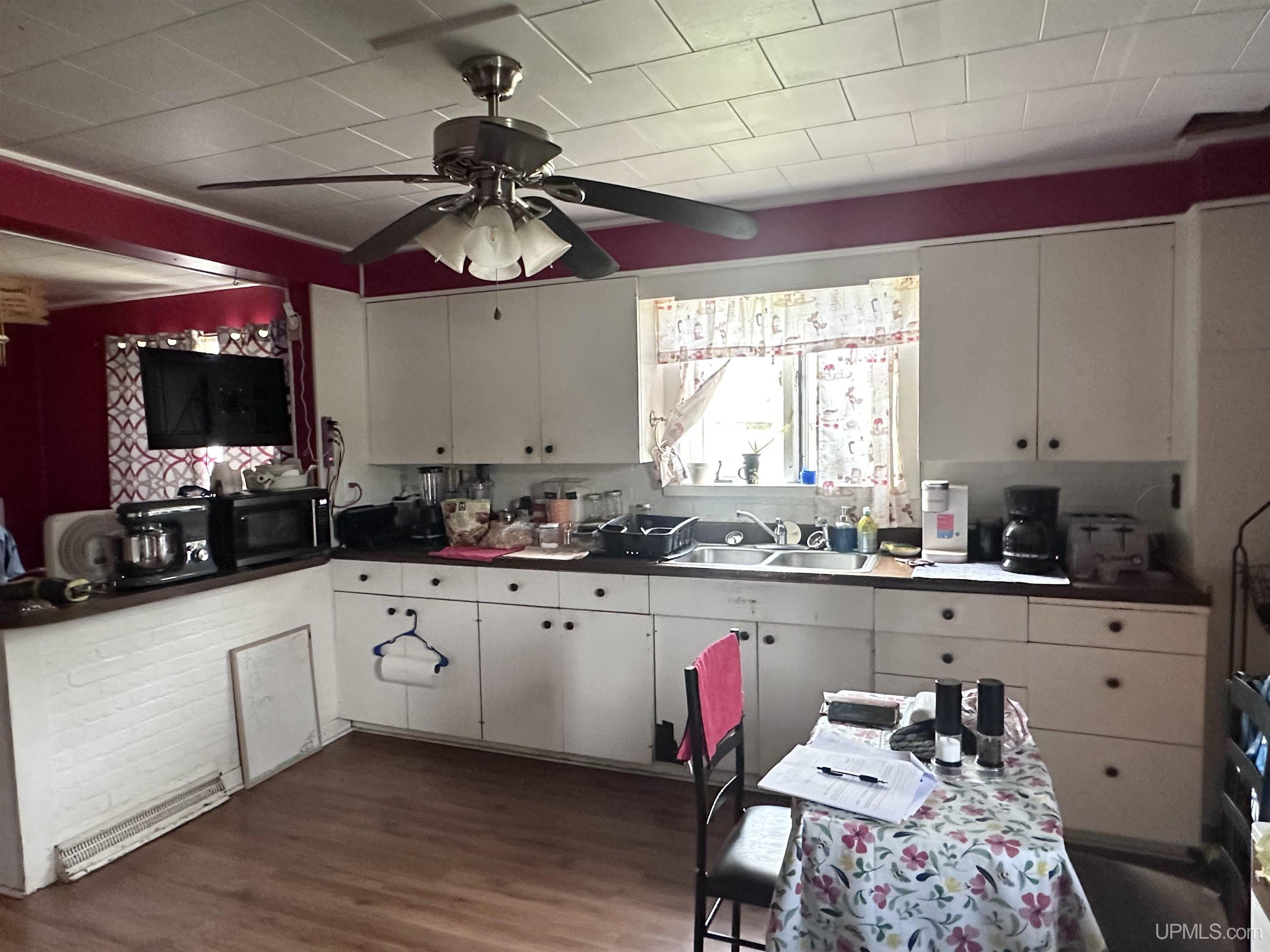 6 Baker Road