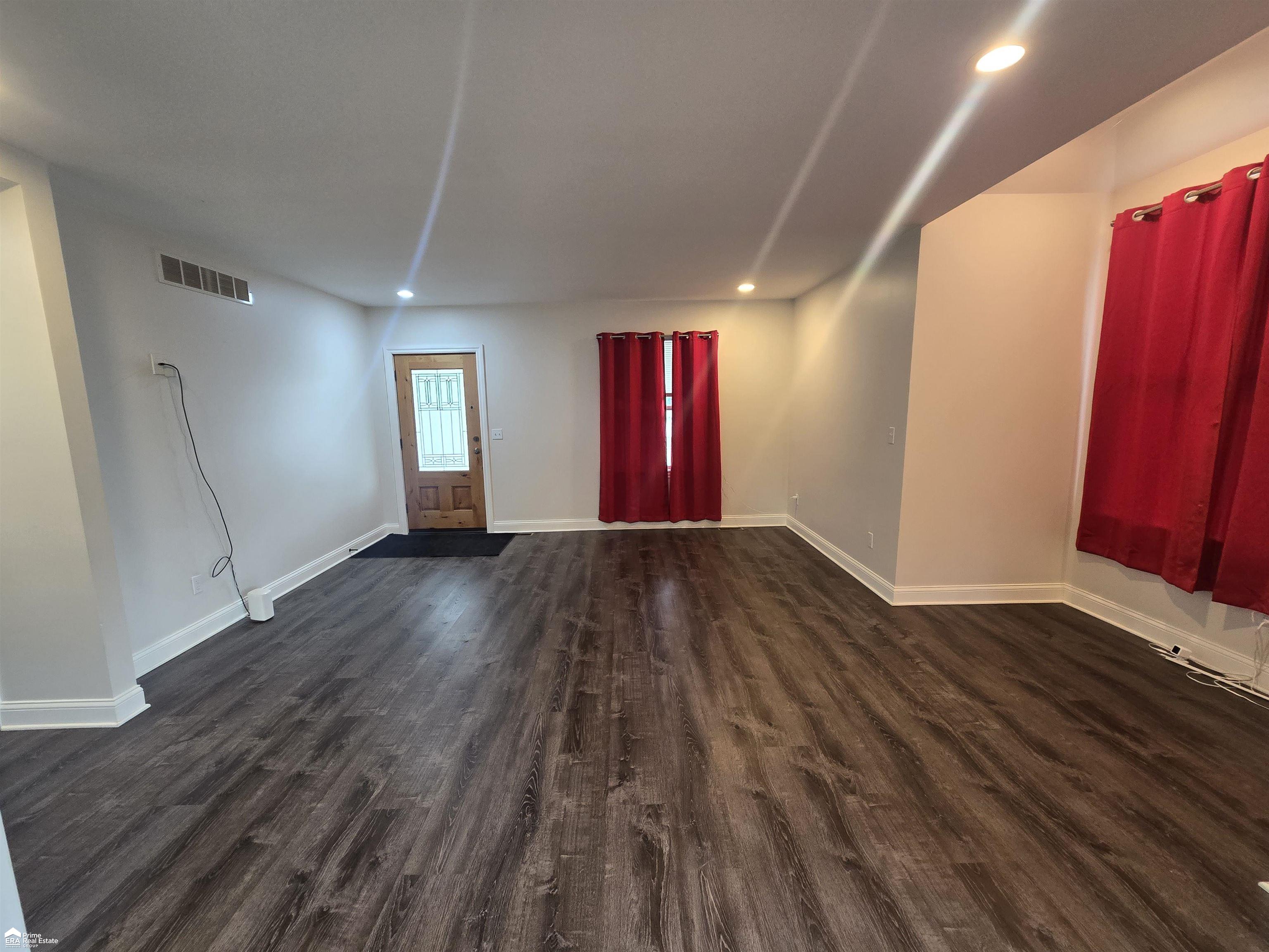 4th image of 1001 Coutant St, Flushing, MI 48433 | MLS# 50218514