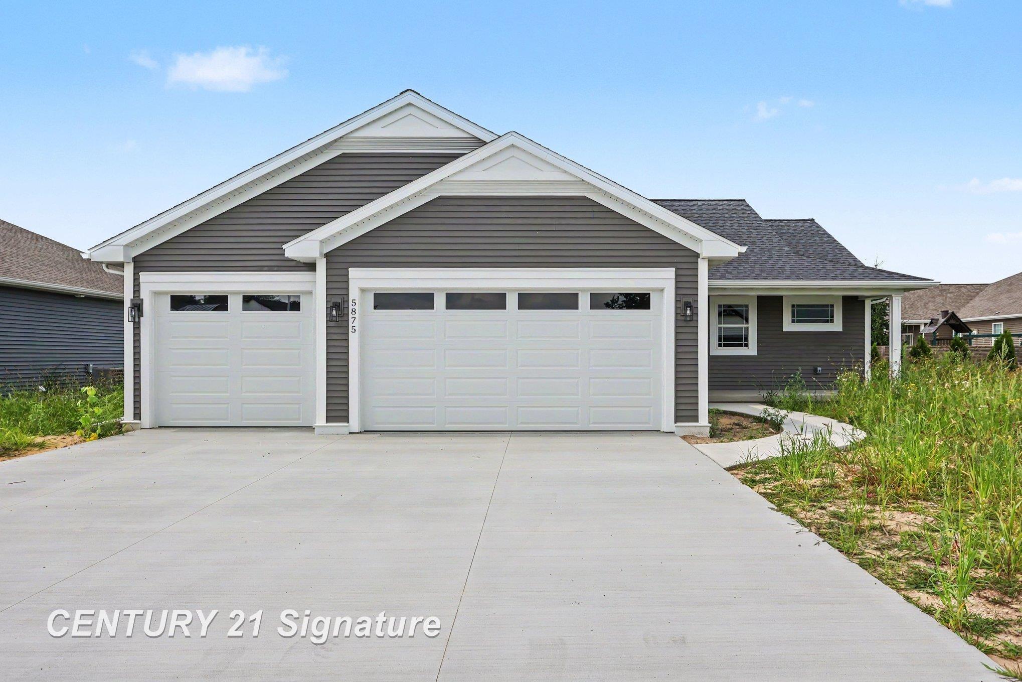 2nd image of 5875 Diamond Meadows Ln, Freeland, MI 48623 | MLS# 50218517