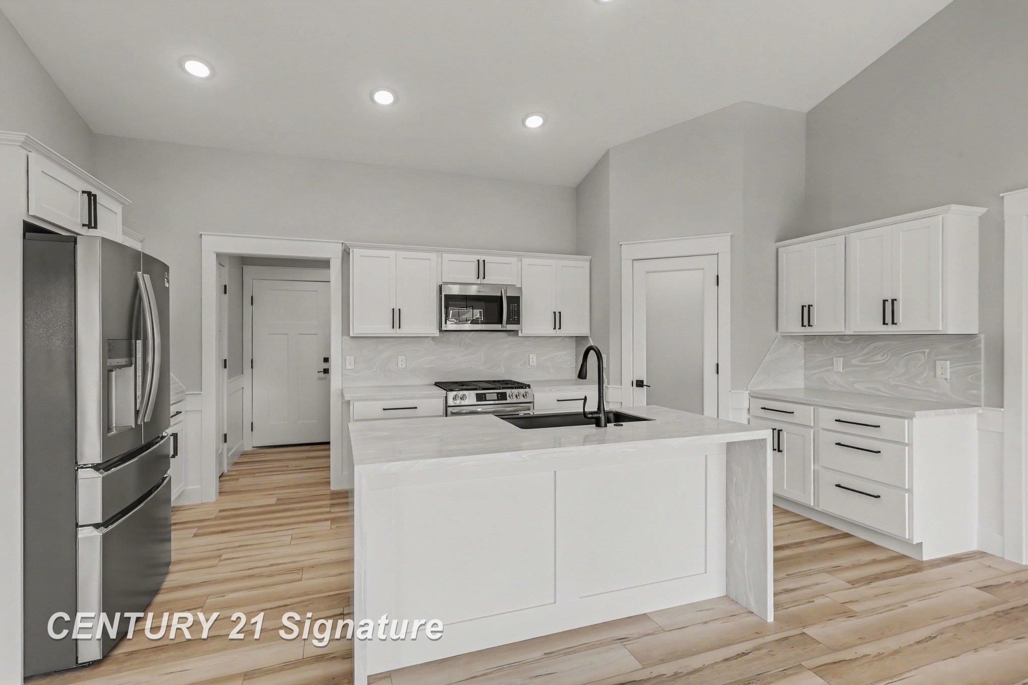 4th image of 5875 Diamond Meadows Ln, Freeland, MI 48623 | MLS# 50218517