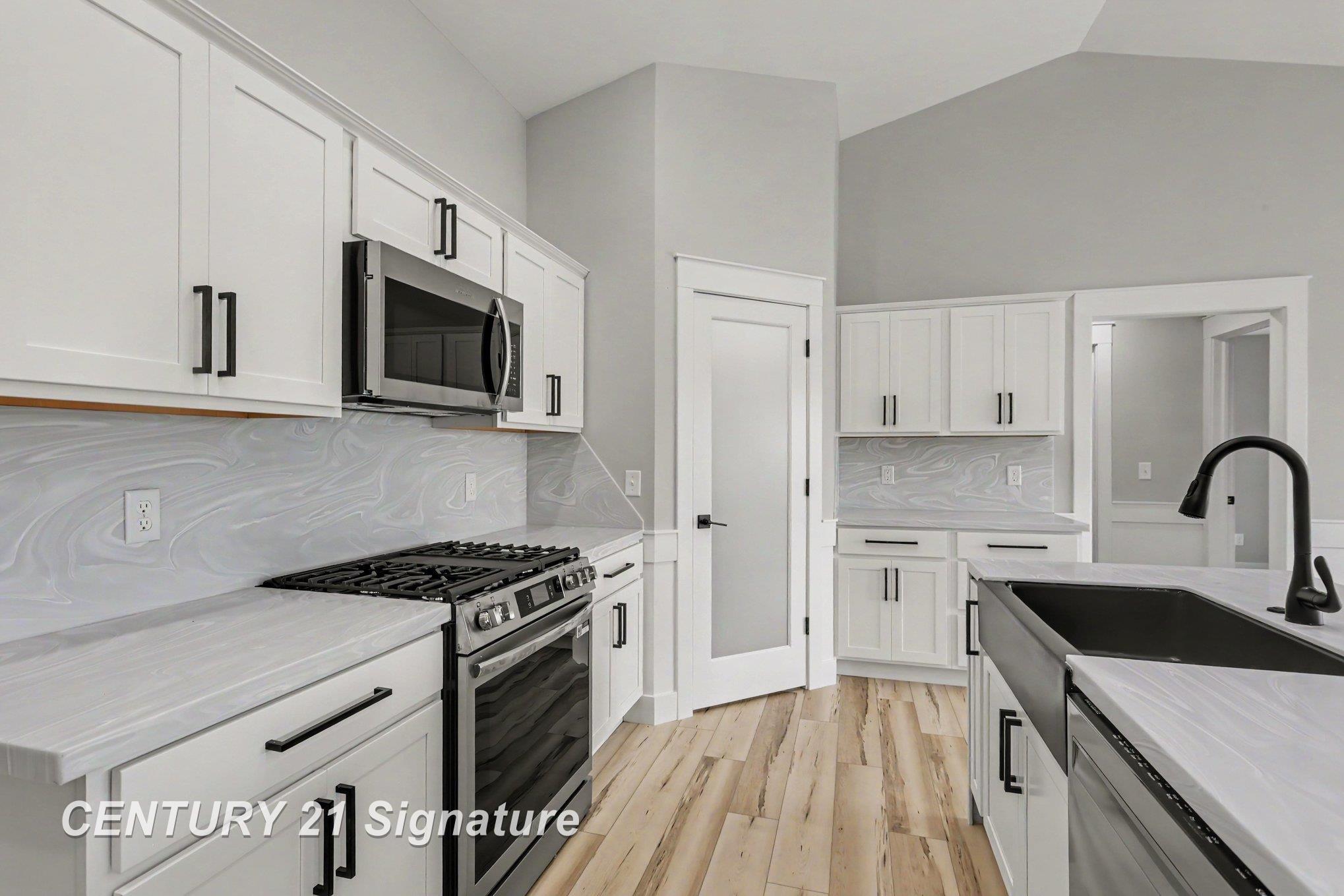 5th image of 5875 Diamond Meadows Ln, Freeland, MI 48623 | MLS# 50218517