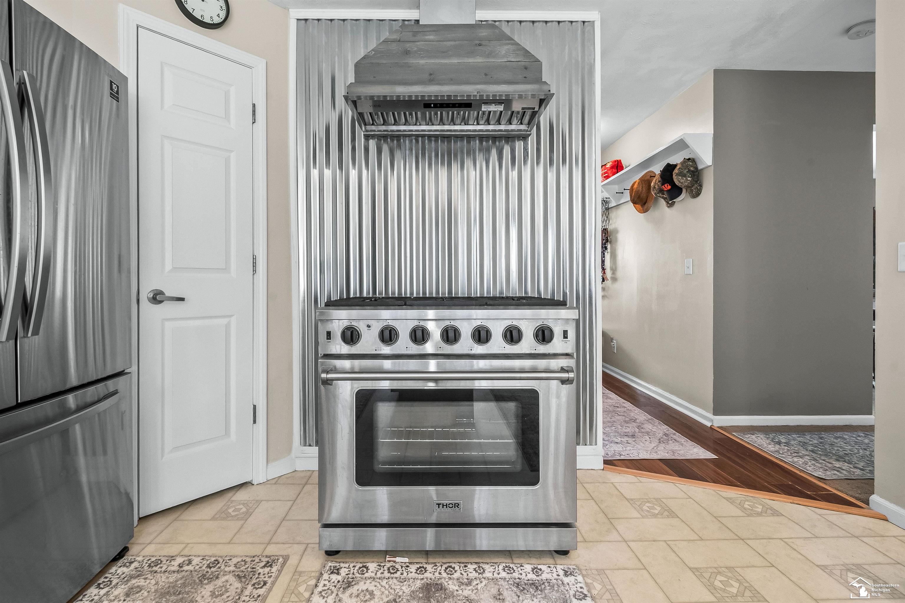 Photo 3 of Single family home for sale at 4450 Bent Oak Hwy, Adrian, MI 49221 | MLS# 57050218533 | Listing updated on 2026-09-28