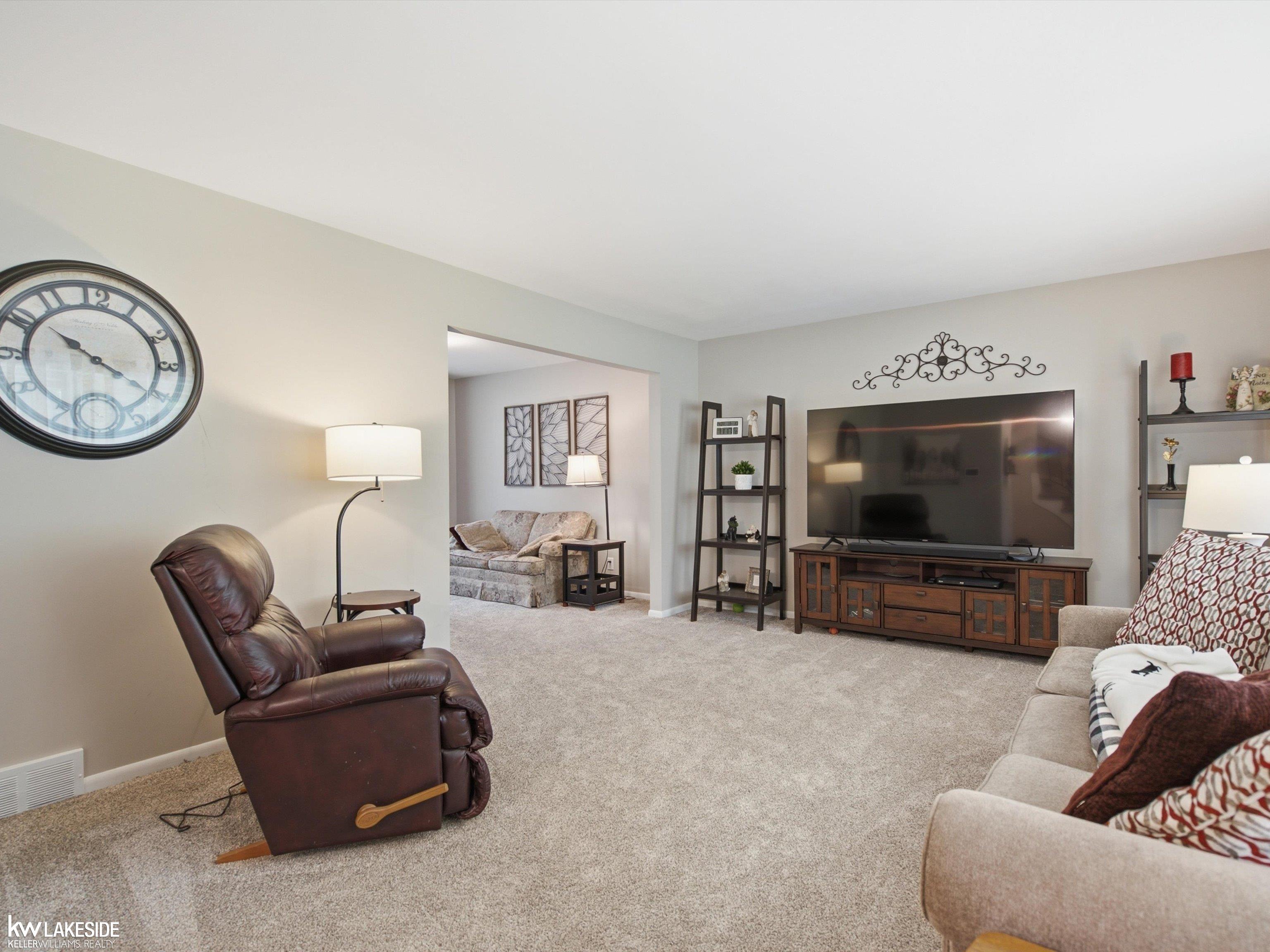 2nd image of 6185 Golfview Dr, Burton, MI 48509 | MLS# 50218551