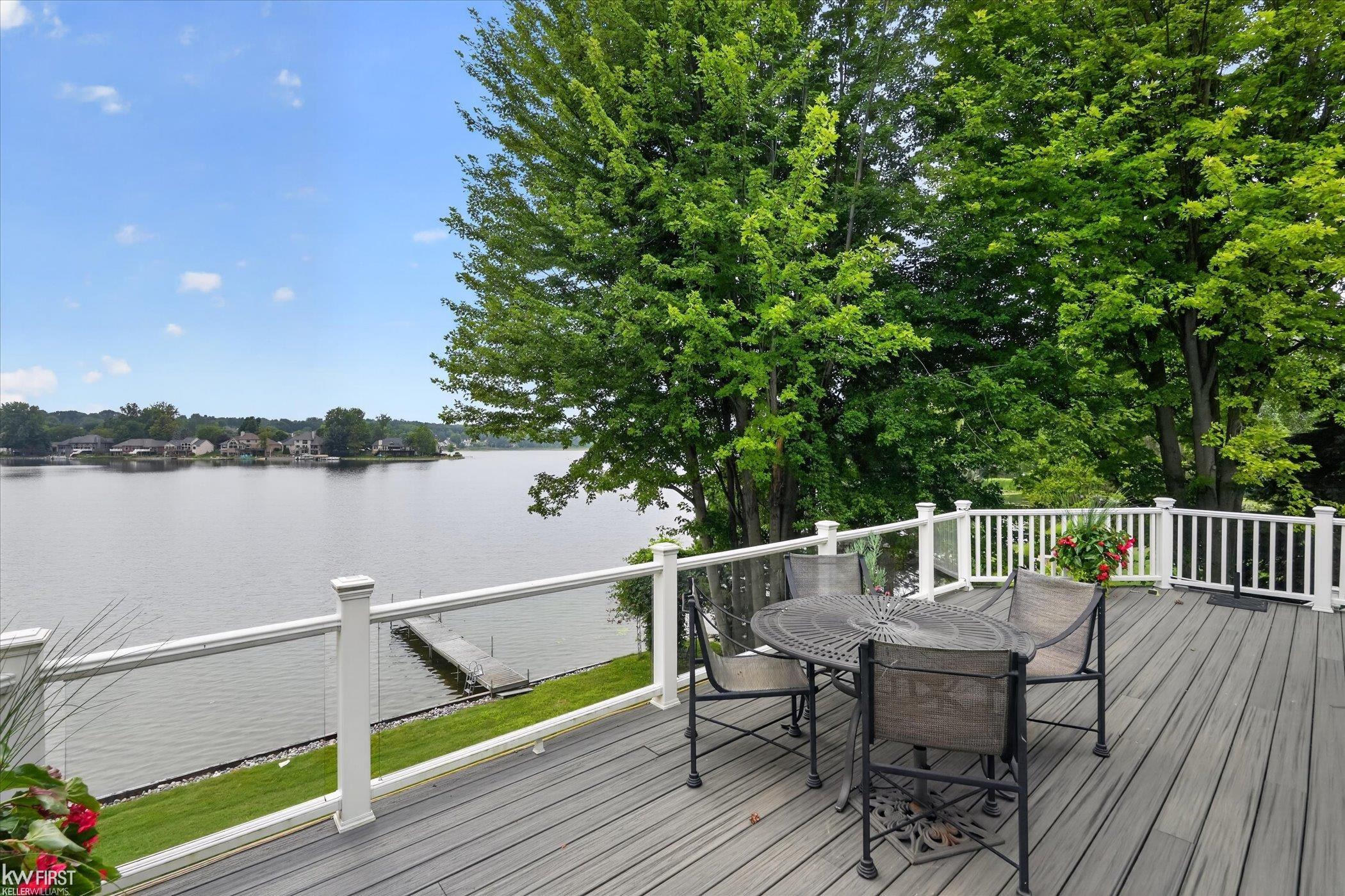 Photo 4 of Single family home for sale at 16048 Pine Blf Ct, Fenton, MI 48430 | MLS# 5050218577 | Listing updated on 2026-09-12