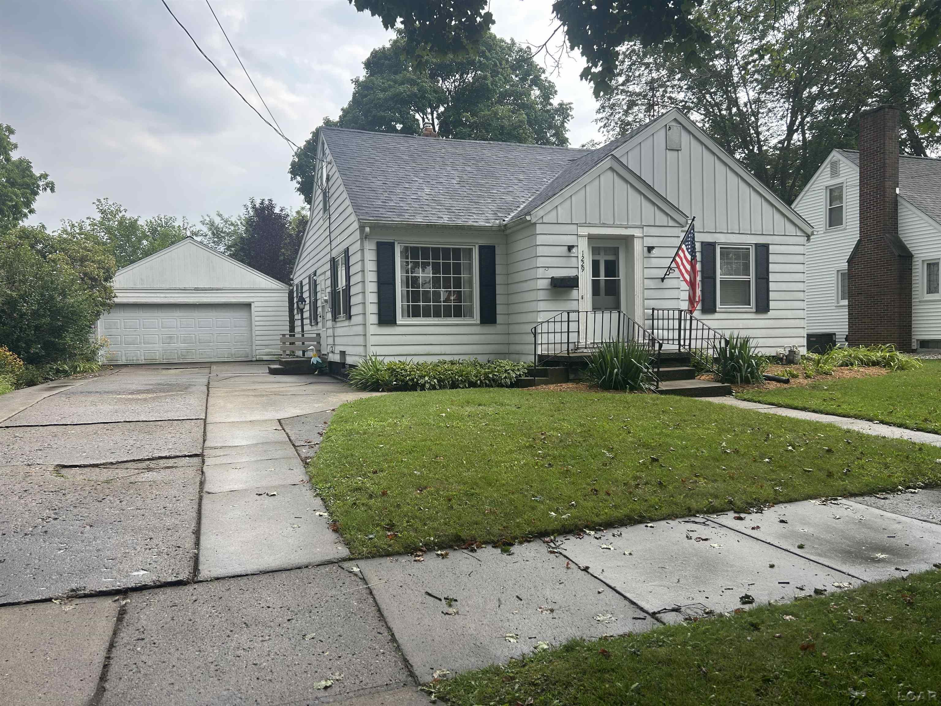 1st image of 1229 University Ave, Adrian, MI 49221 | MLS# 56050218625