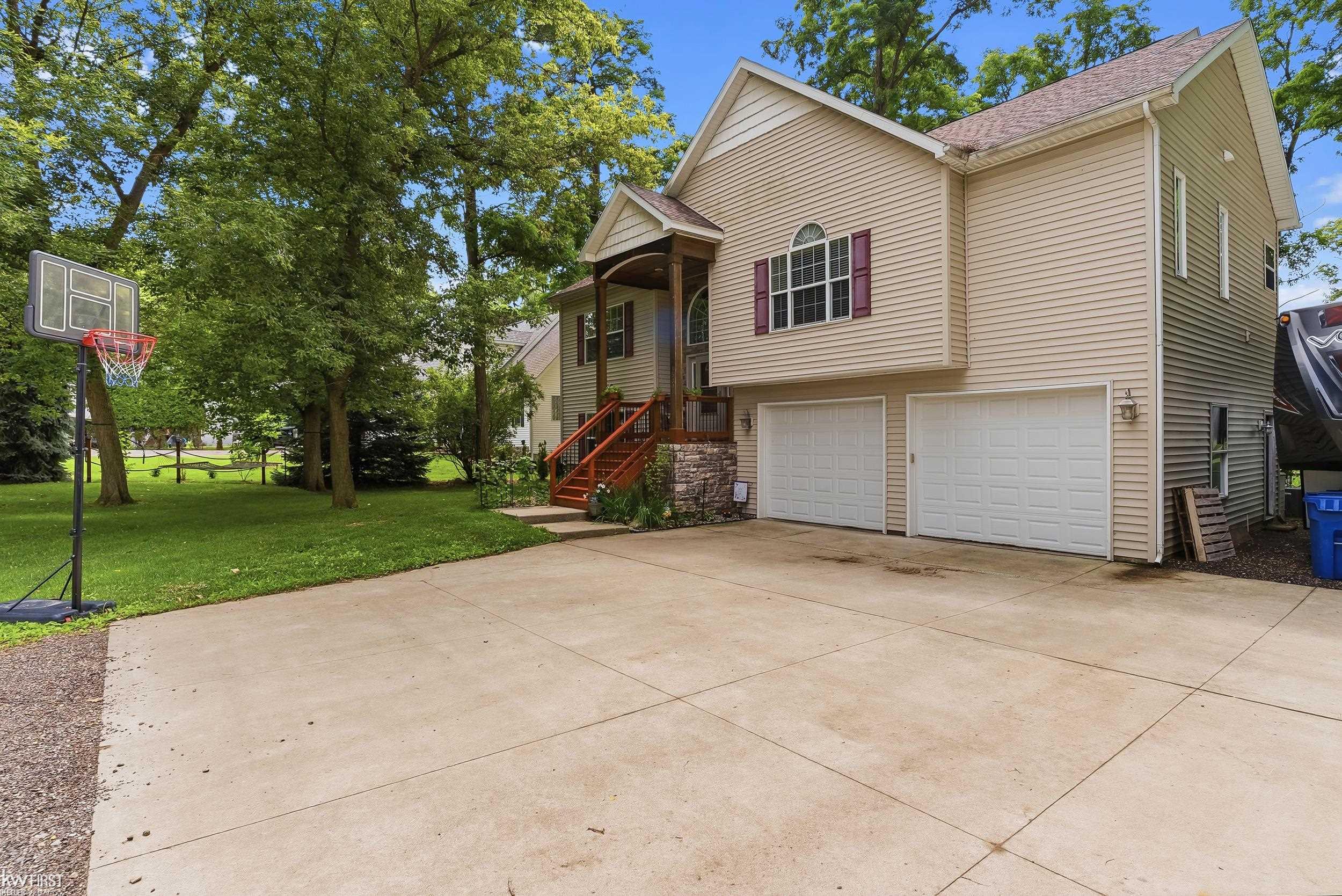 3rd image of 1539 W Rolston Rd, Linden, MI 48451 | MLS# 50218683