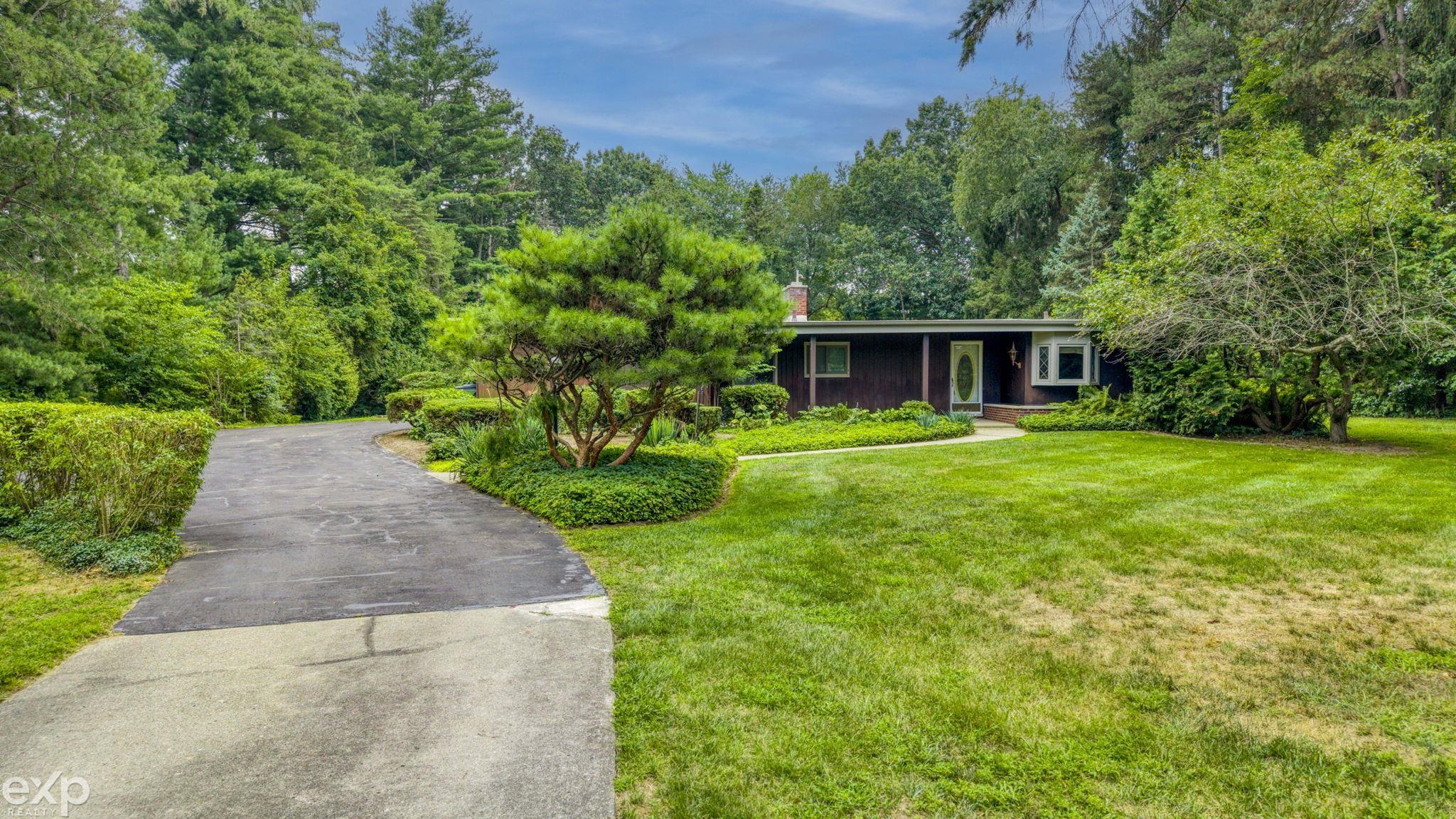 4th image of 5280 Brookside Dr Dr, Shelby Township, MI 48316 | MLS# 50218694