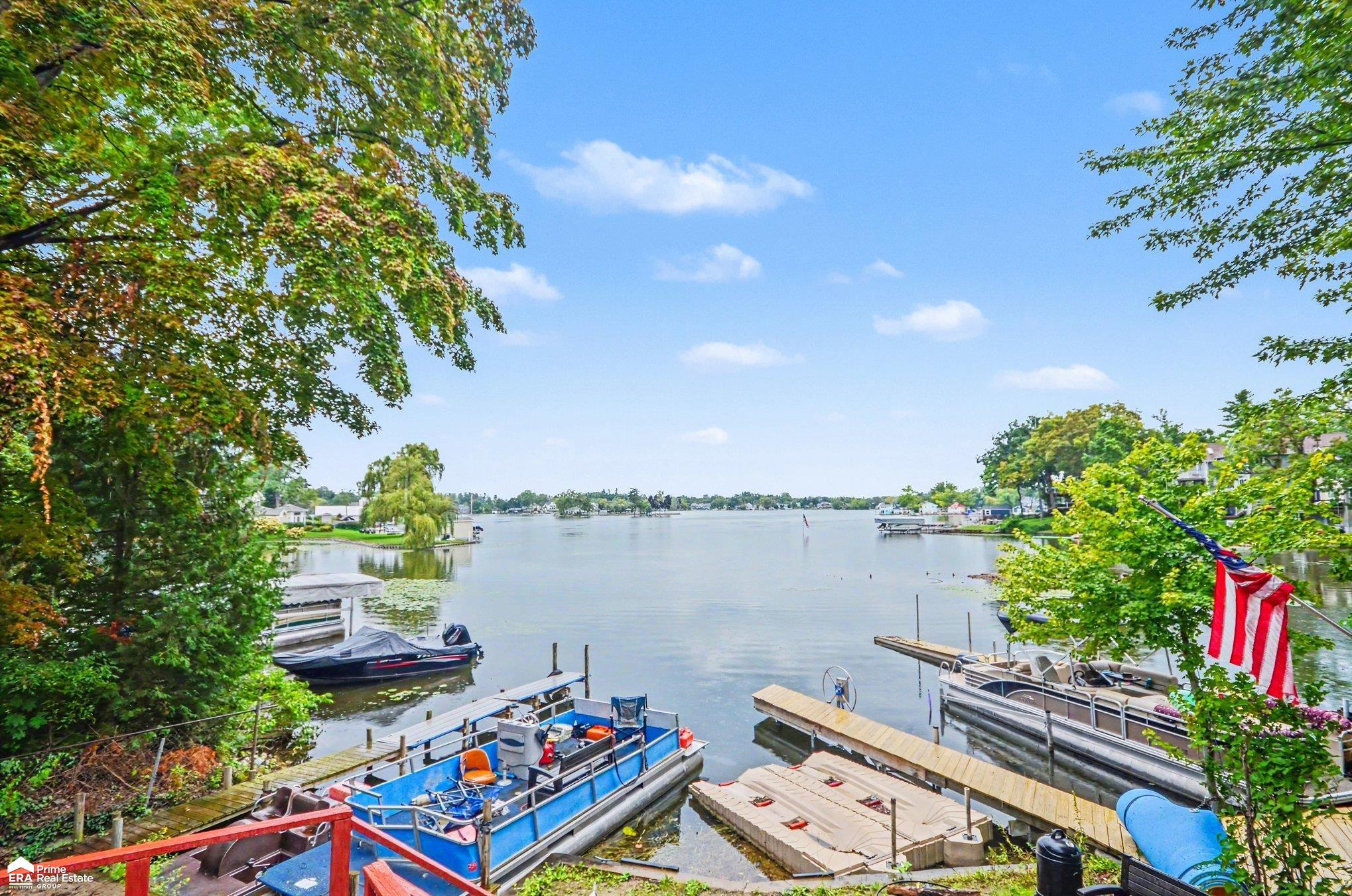 Photo 3 of Single family home for sale at 546 Bellevue Ave, Lake Orion, MI 48362 | MLS# 5050218703 | Listing updated on 2026-09-17
