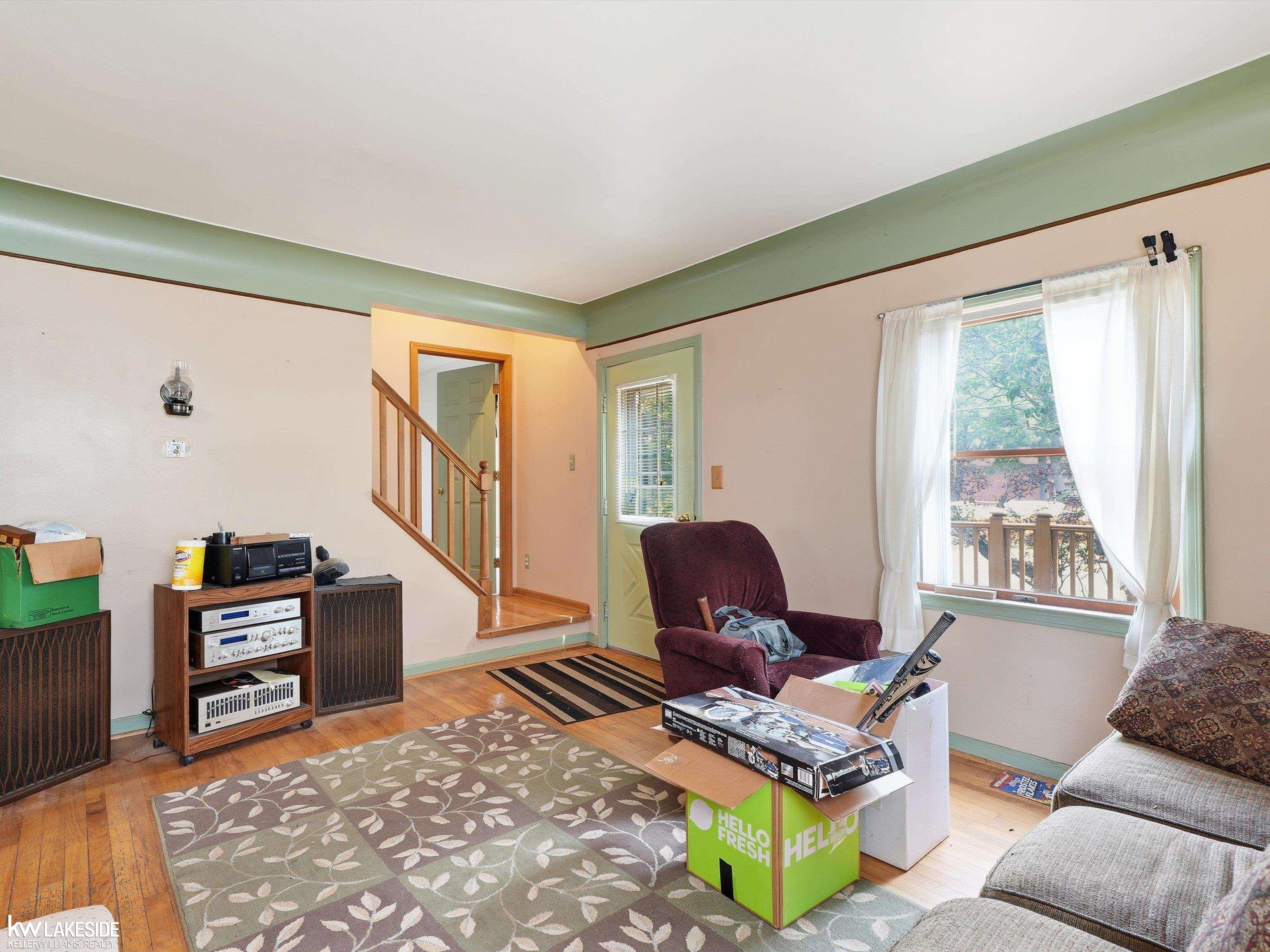 3rd image of 19039 Deering, Livonia, MI 48152 | MLS# 50218723