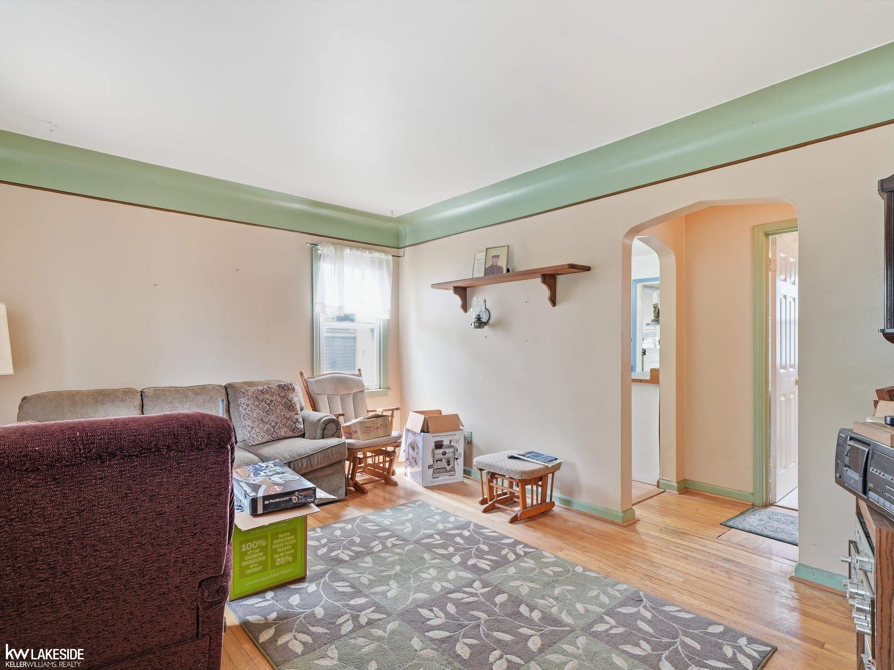 4th image of 19039 Deering, Livonia, MI 48152 | MLS# 50218723
