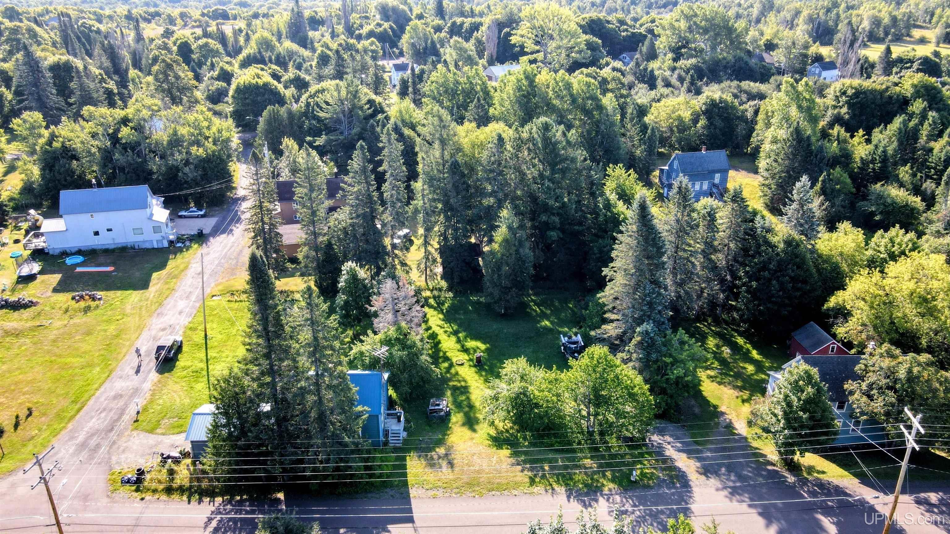 3rd image of 27427 Branch St, Calumet, MI 49913 | MLS# 50218728
