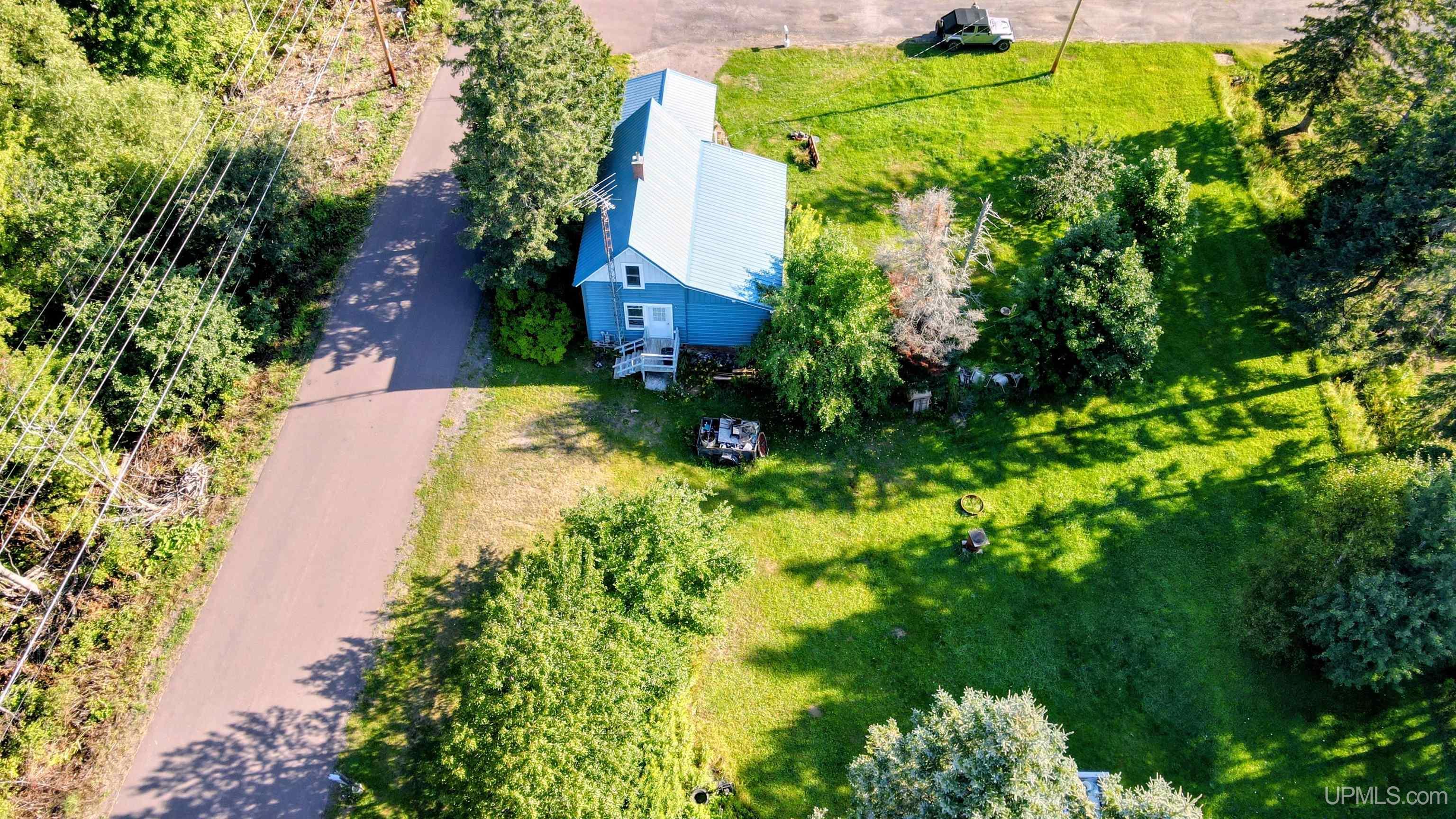 5th image of 27427 Branch St, Calumet, MI 49913 | MLS# 50218728