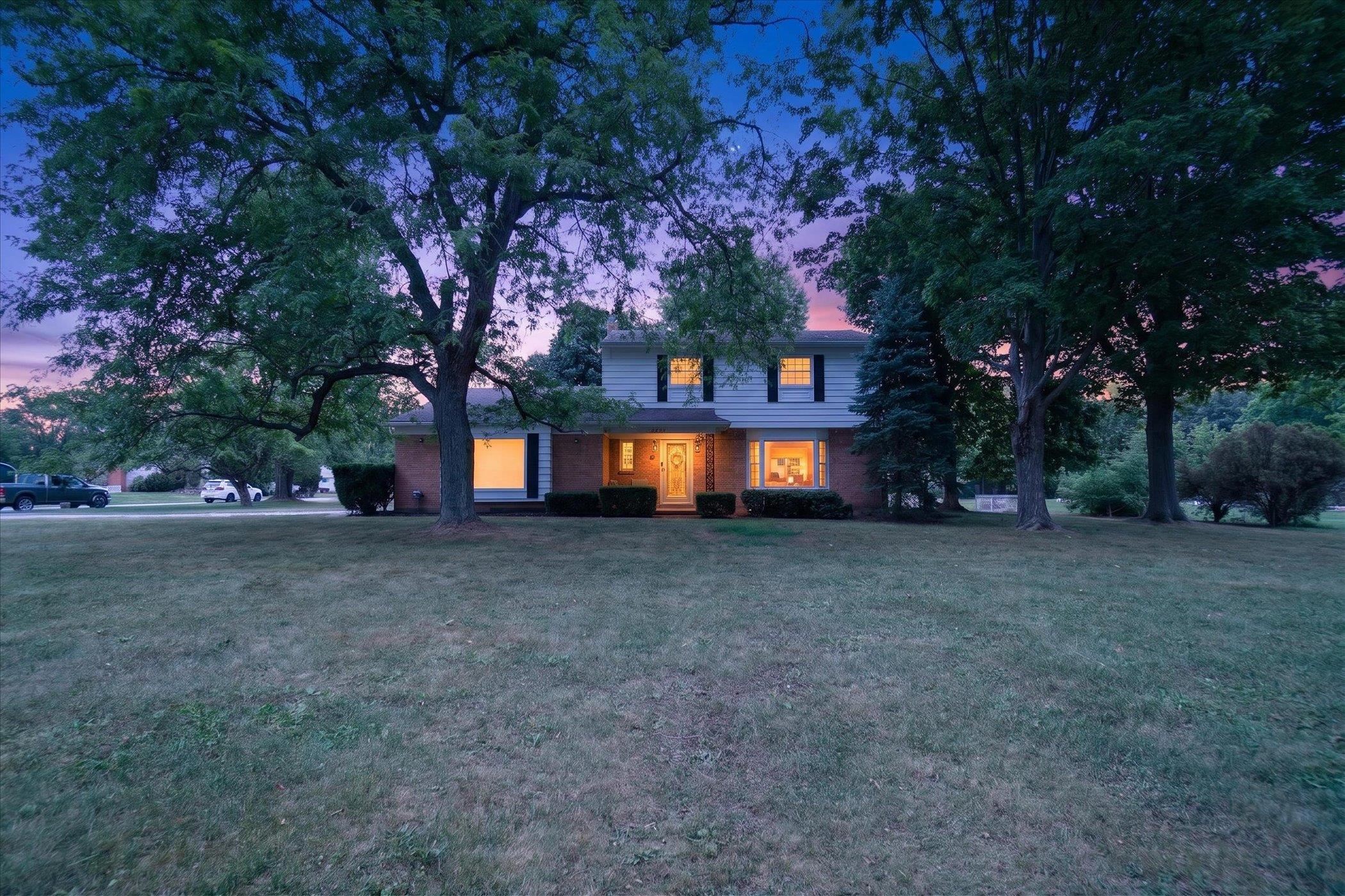 Photo 2 of Single family home for sale at 5140 N Mckinley St, Flushing, MI 48433 | MLS# 5050218729 | Listing updated on 2026-09-23