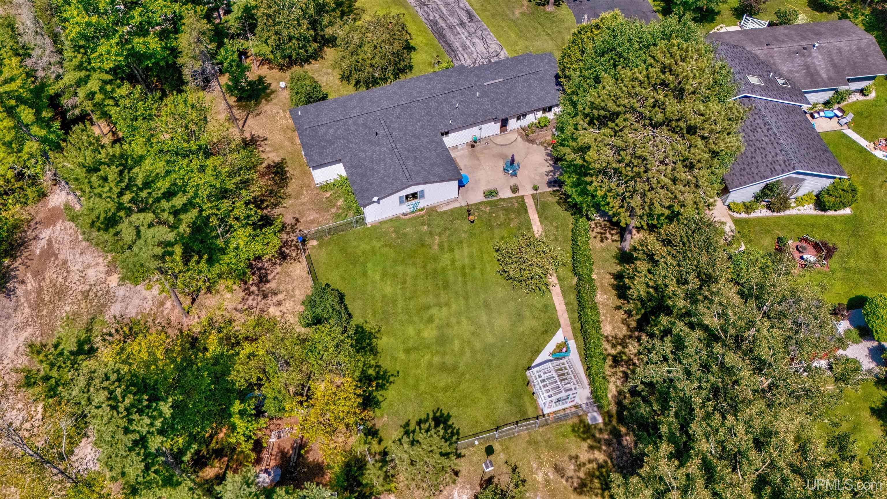 72nd image of 7645 W Riverview Dr, Manistique, MI 49854 | MLS# 50218766