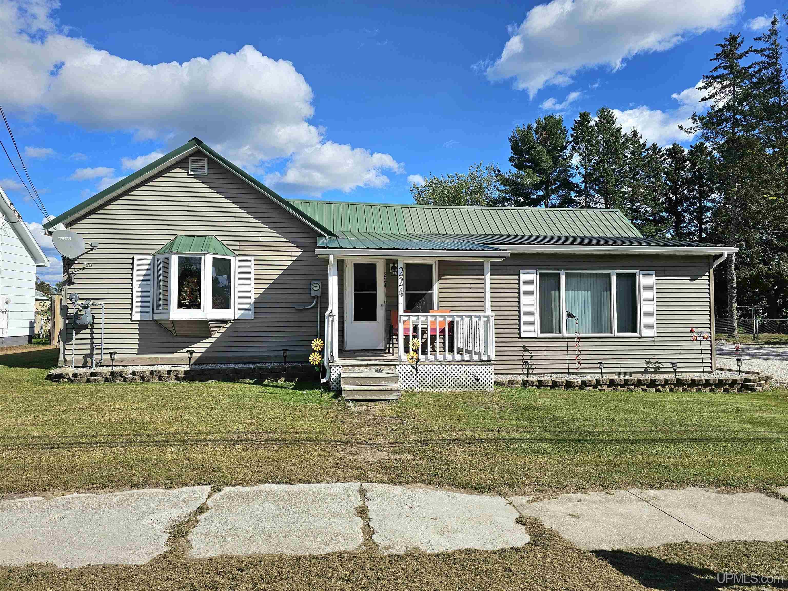 2nd image of 224 N Fifth St, Manistique, MI 49854 | MLS# 50218770