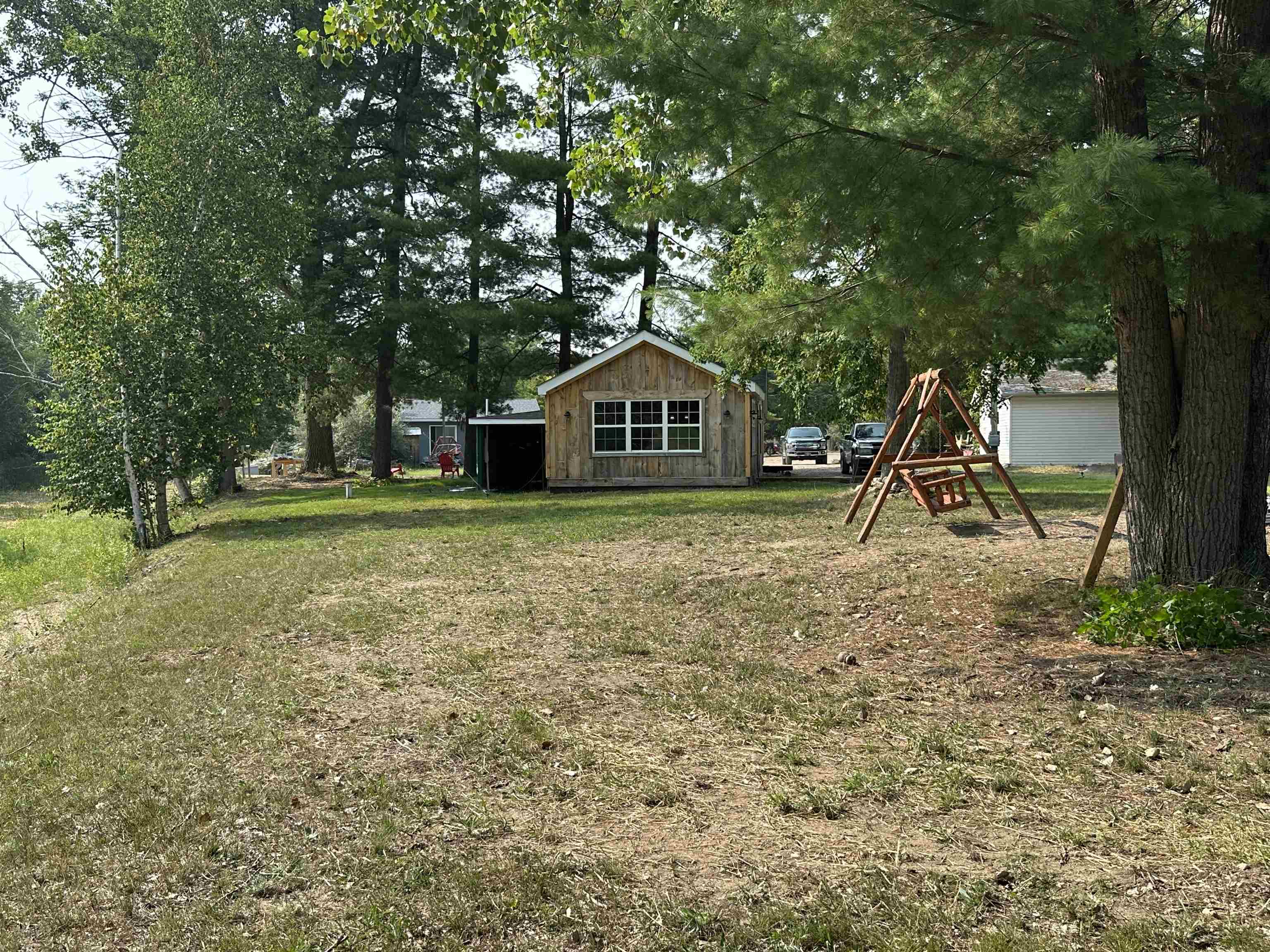 4th image of 504 Hilo Rd, Gladwin, MI 48624 | MLS# 50218777