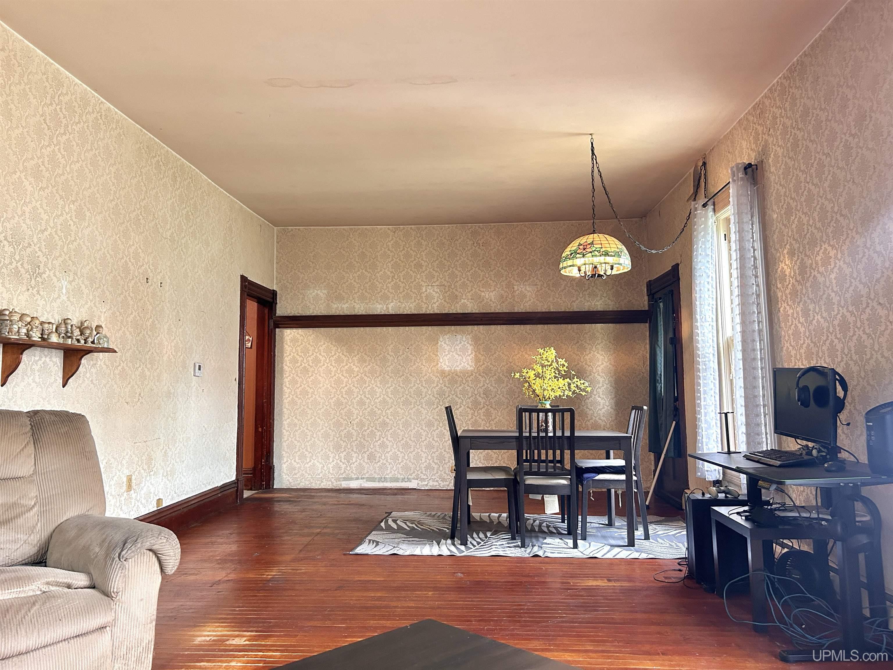 5th image of 706 Michigan Ave, Manistique, MI 49854 | MLS# 50218785