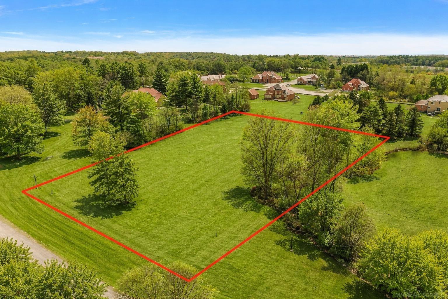3rd image of 8267 Sandi Ln, Bruce Twp, MI 48065 | MLS# 50218789
