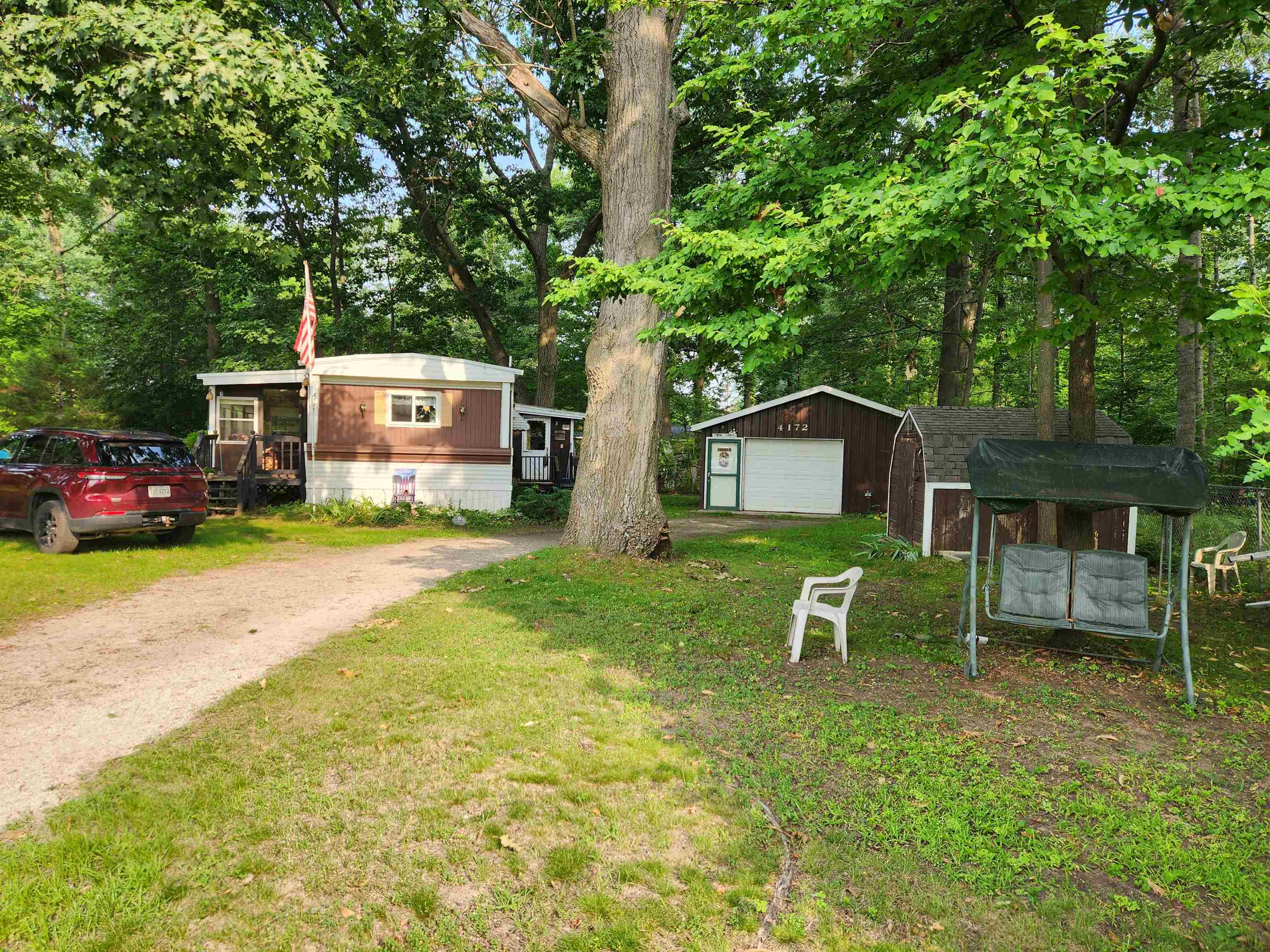 3rd image of 4172 Betty Lee Blvd, Gladwin, MI 48624 | MLS# 50218792