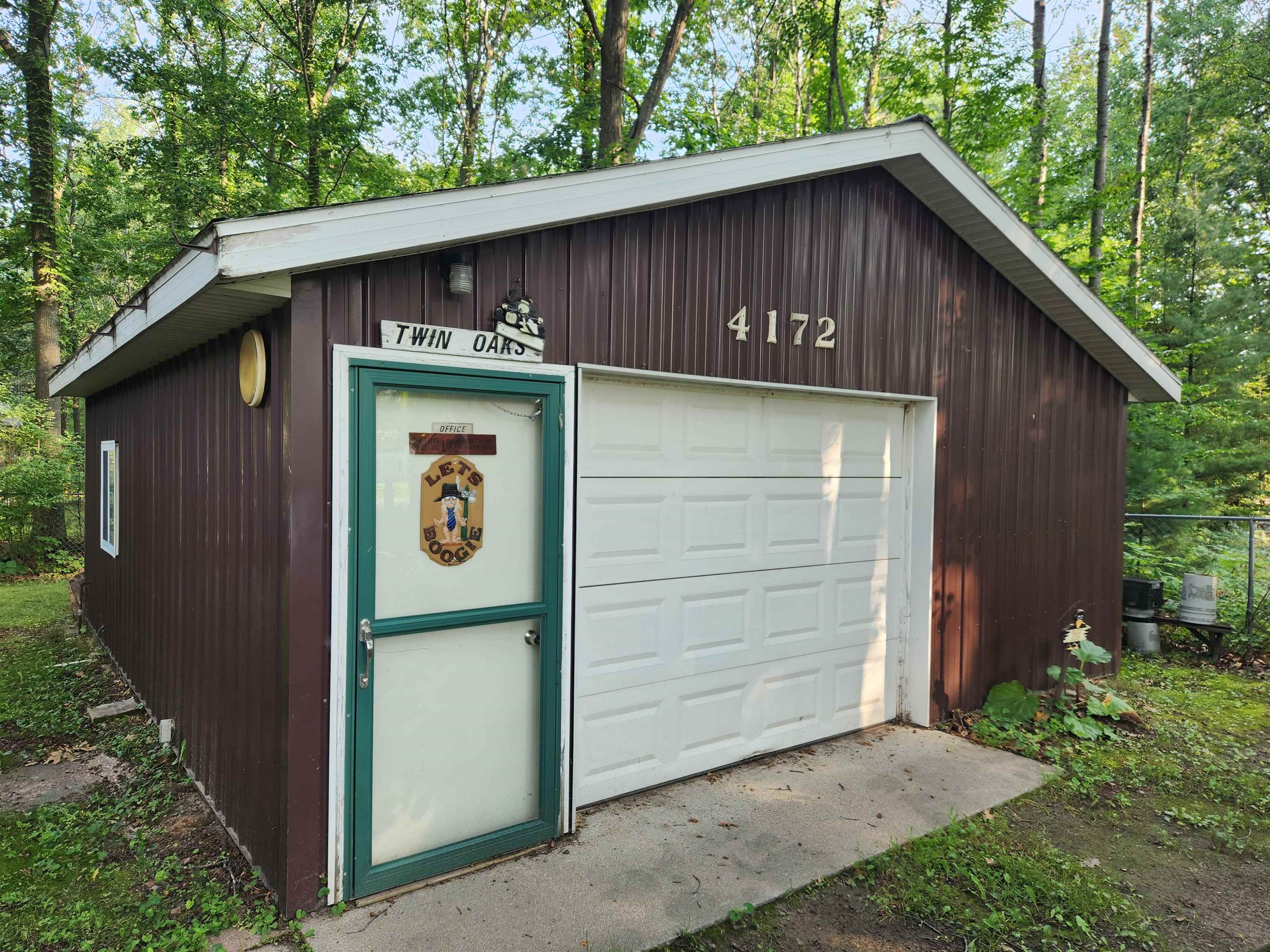 4th image of 4172 Betty Lee Blvd, Gladwin, MI 48624 | MLS# 50218792
